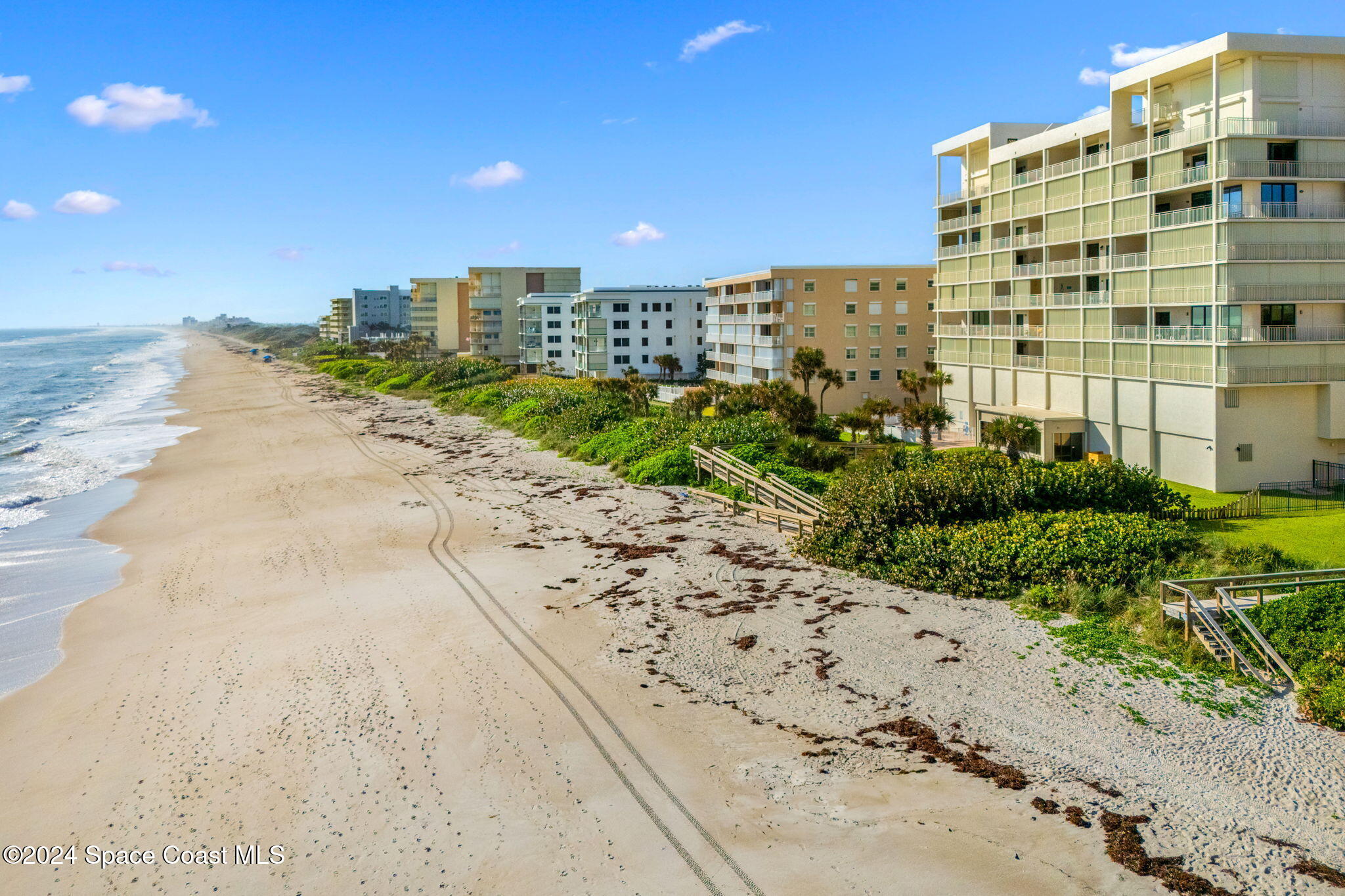 2835 N Highway A1a, 401