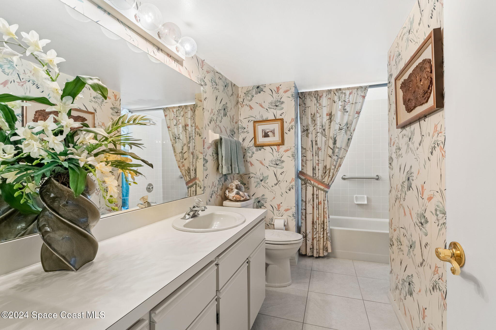 2835 N Highway A1a, 401