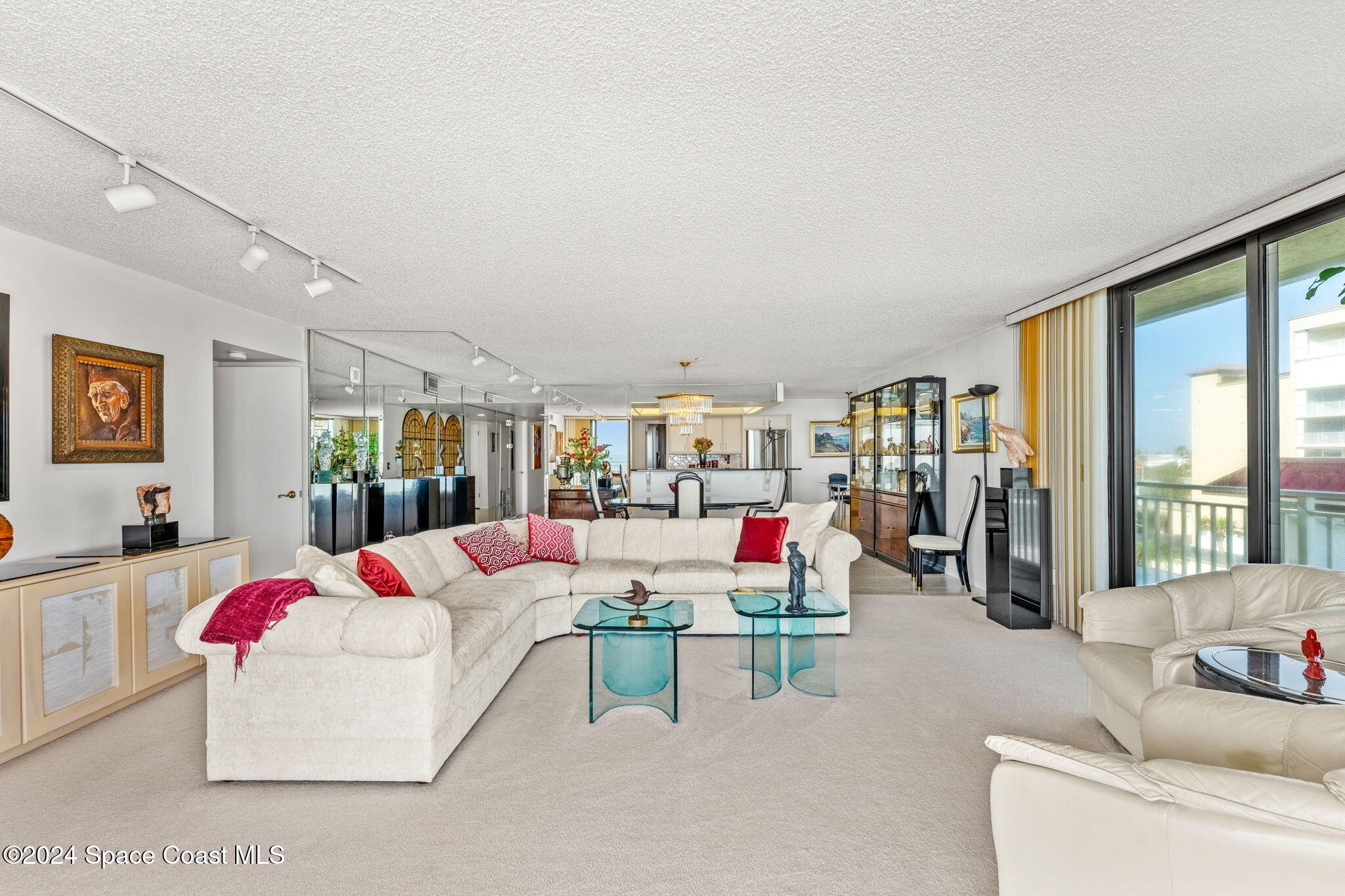 2835 N Highway A1a, 401