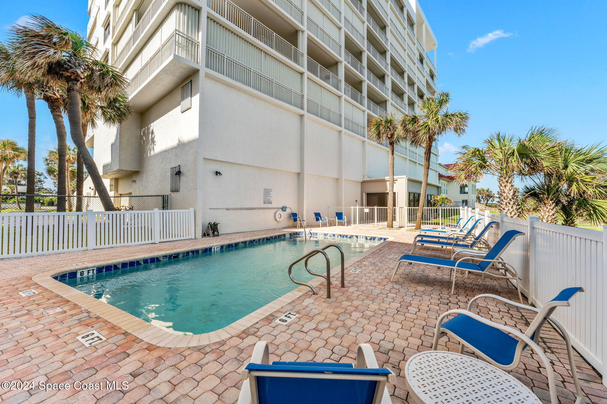 2835 N Highway A1a, 401