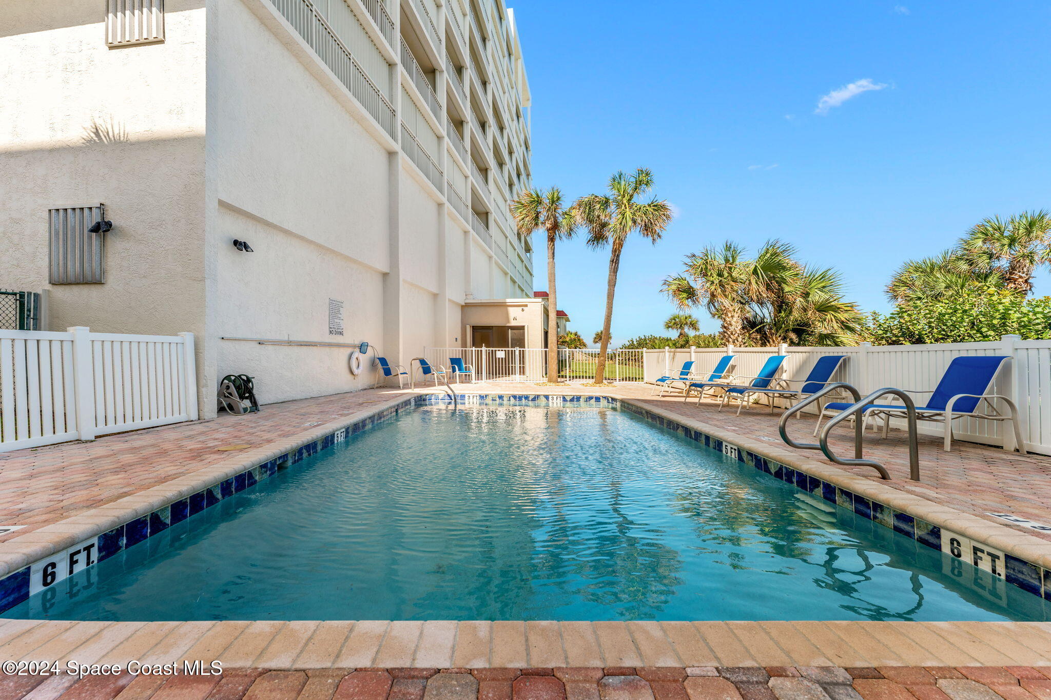 2835 N Highway A1a, 401