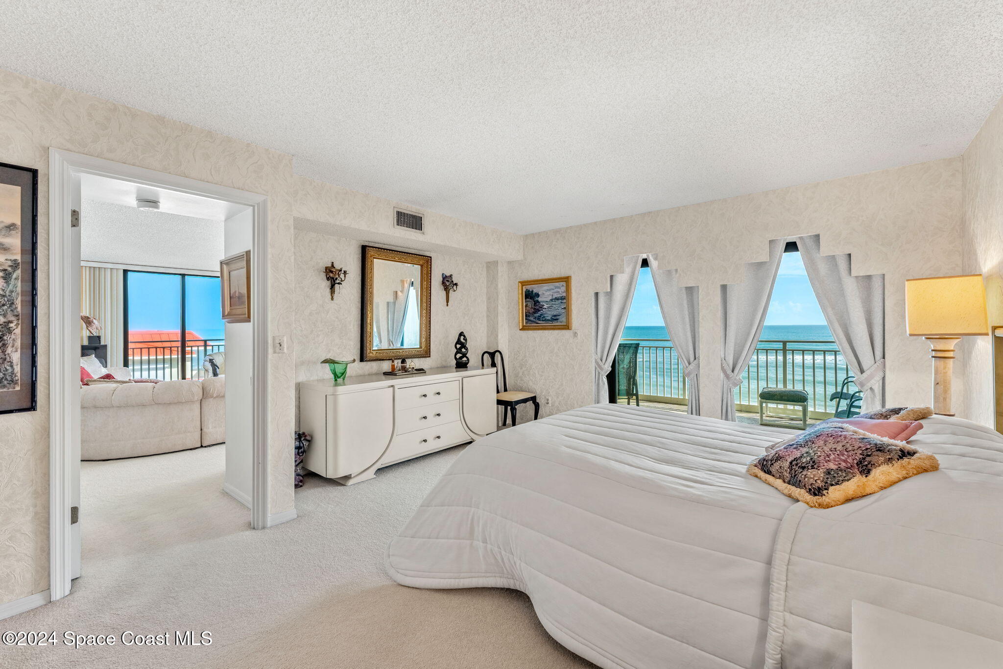 2835 N Highway A1a, 401