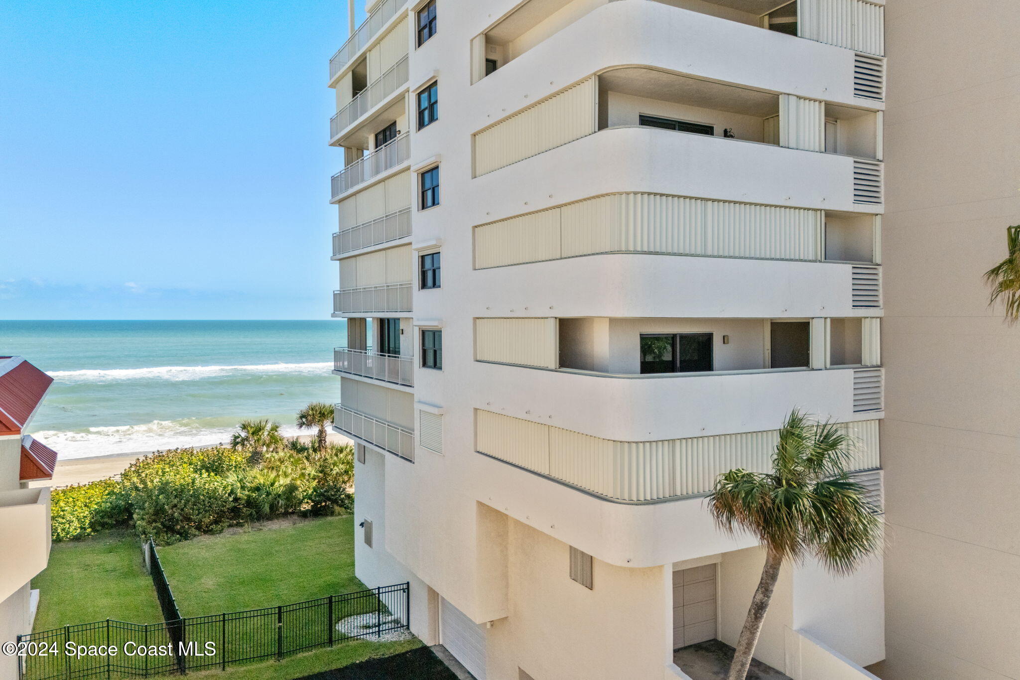 2835 N Highway A1a, 401