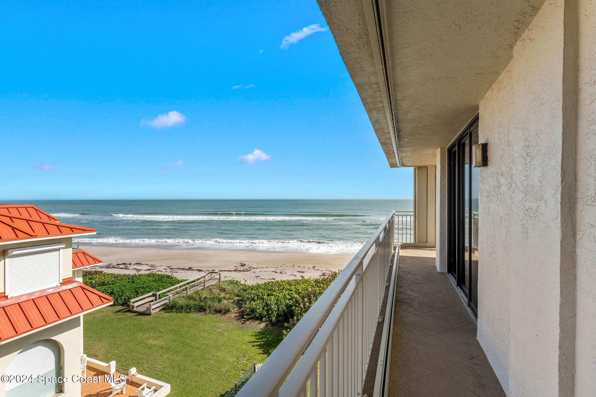 2835 N Highway A1a, 401