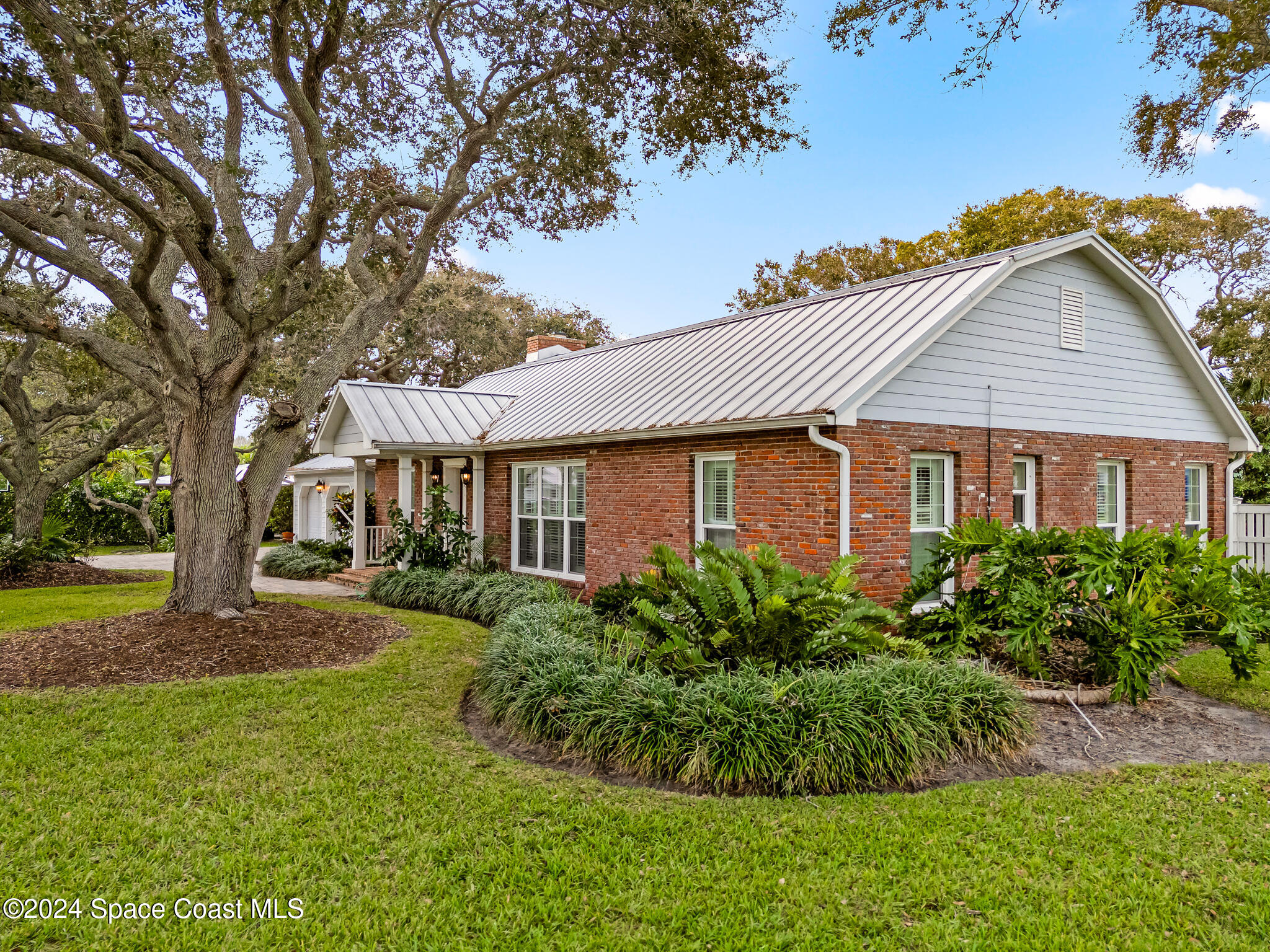 200 Melbourne Avenue