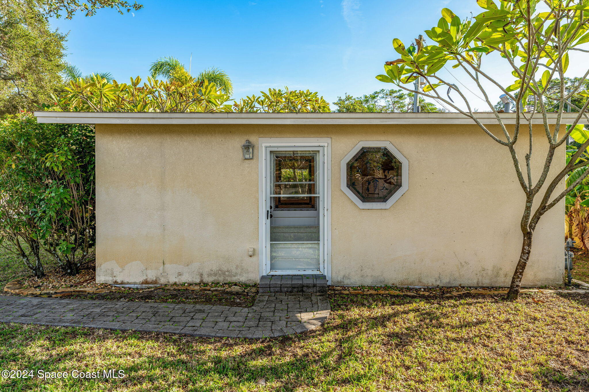 1600 Elm Drive E