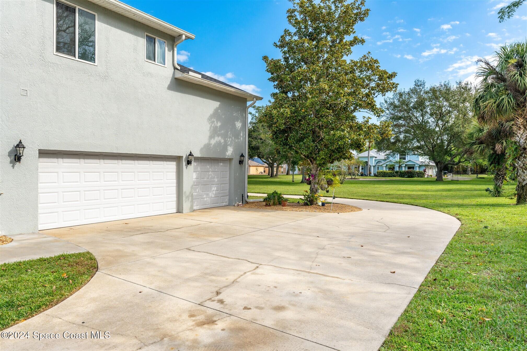 3962 Tradewinds Trail