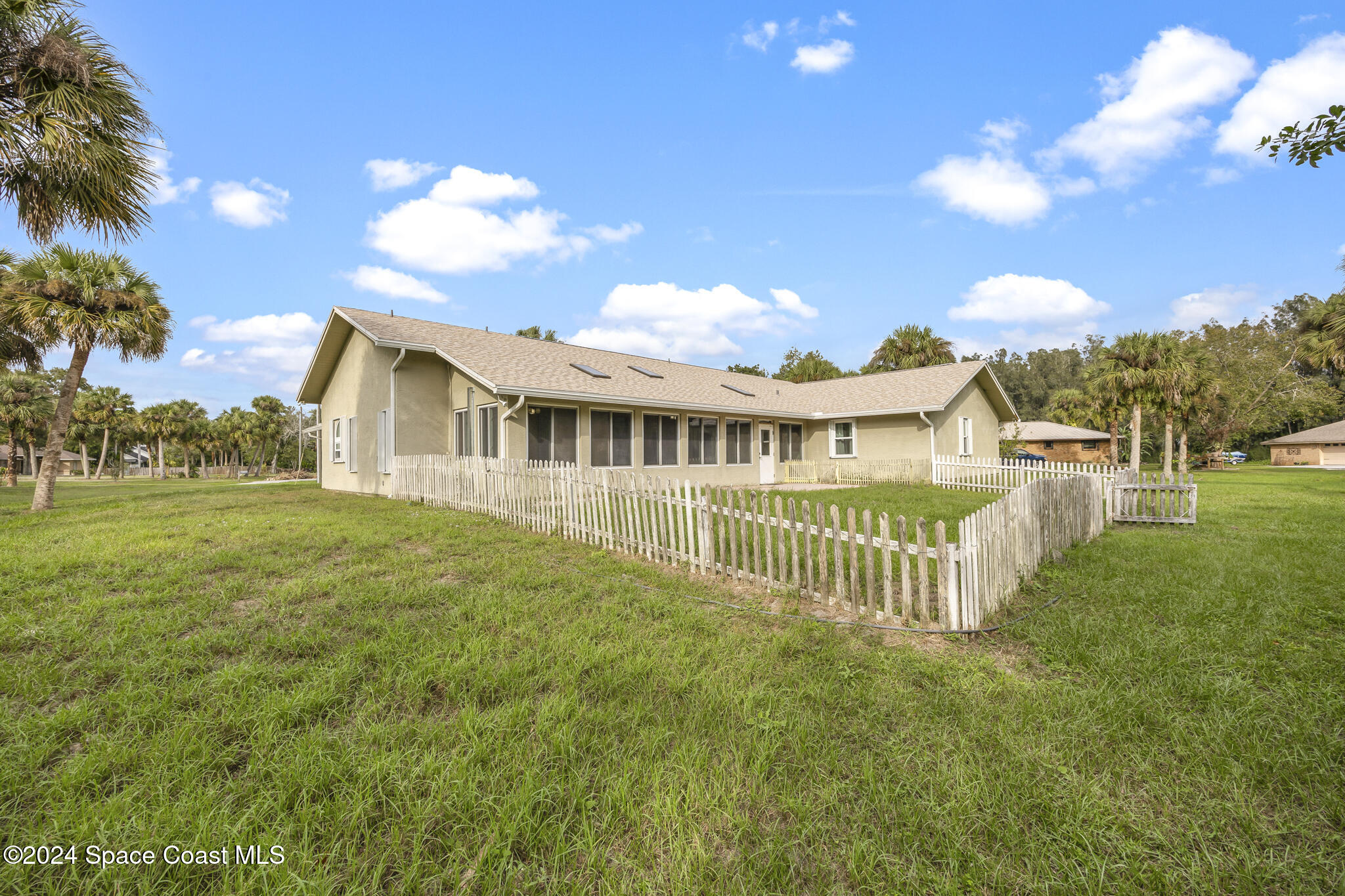 2600 Shell Wood Drive