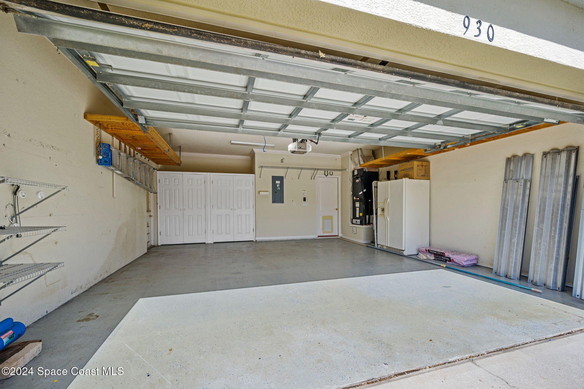 930 Starling Way