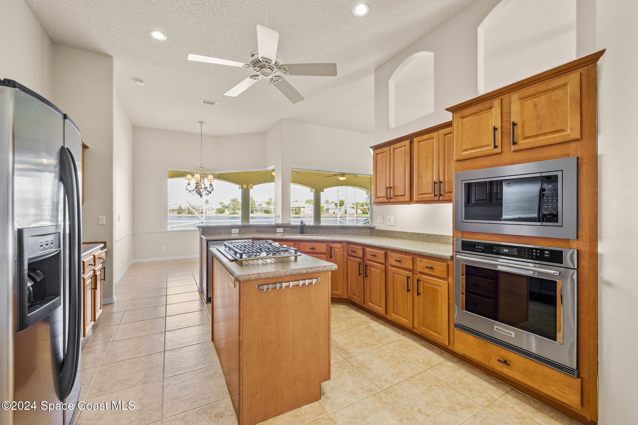 930 Starling Way
