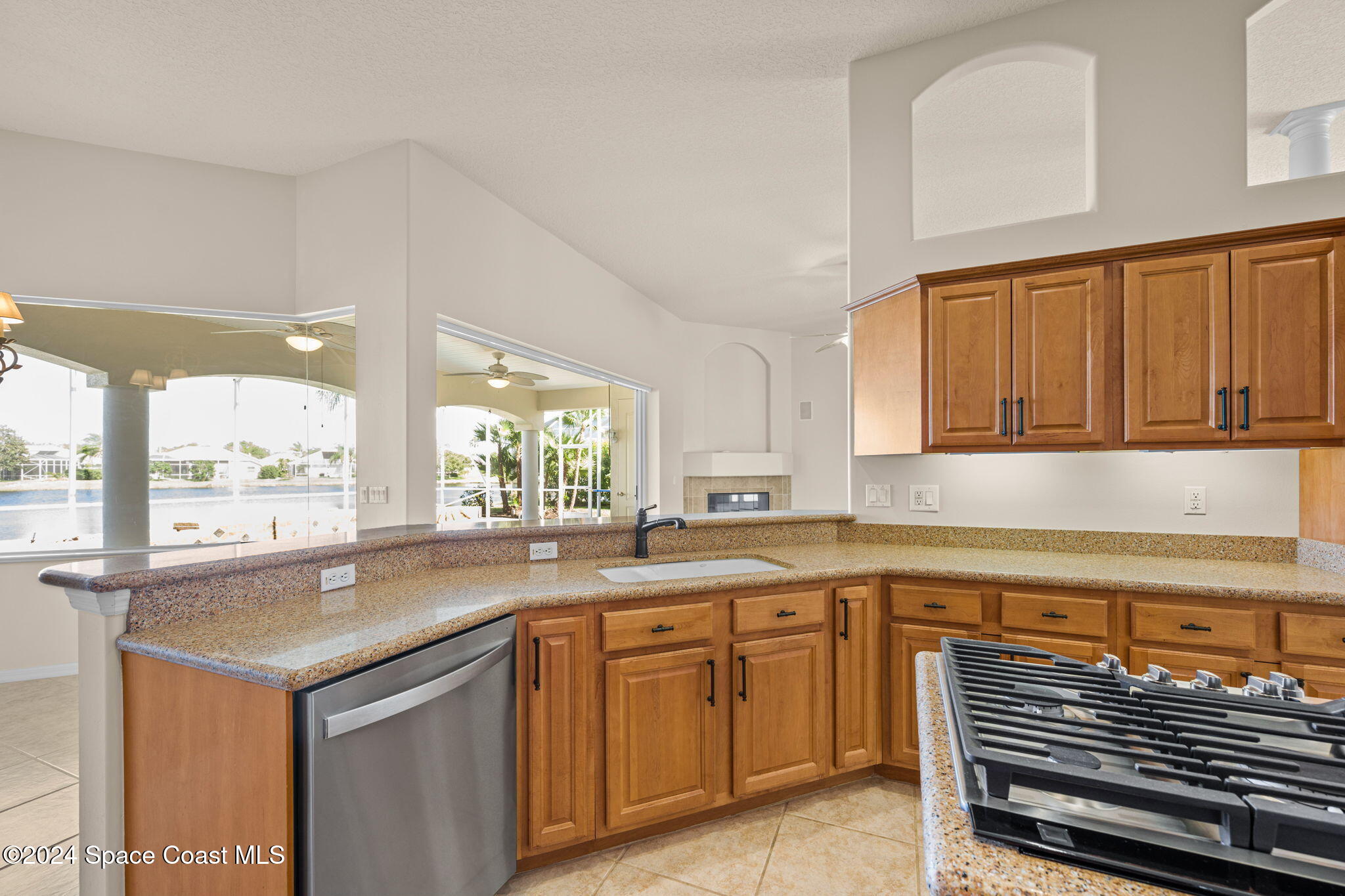 930 Starling Way