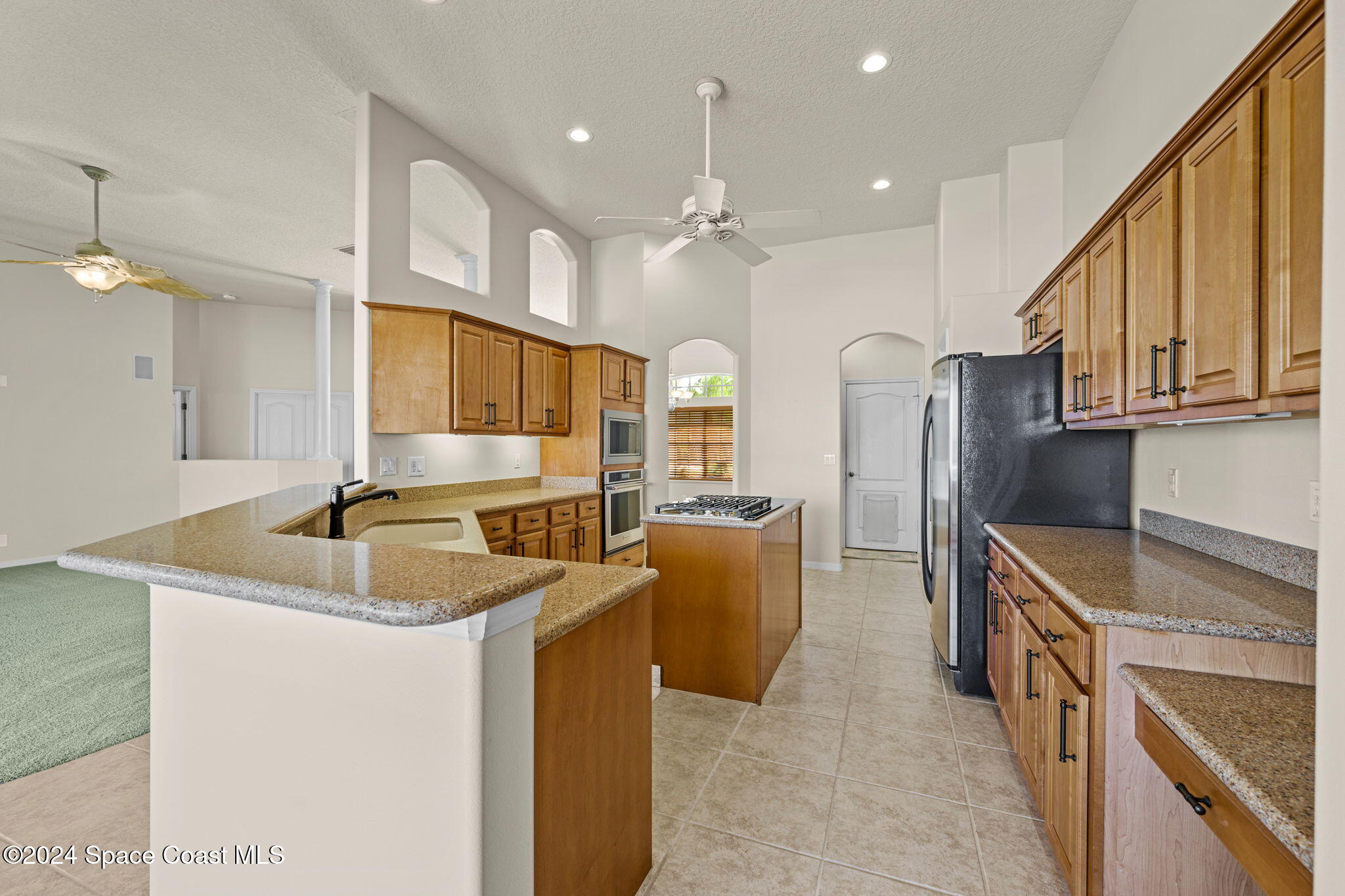 930 Starling Way