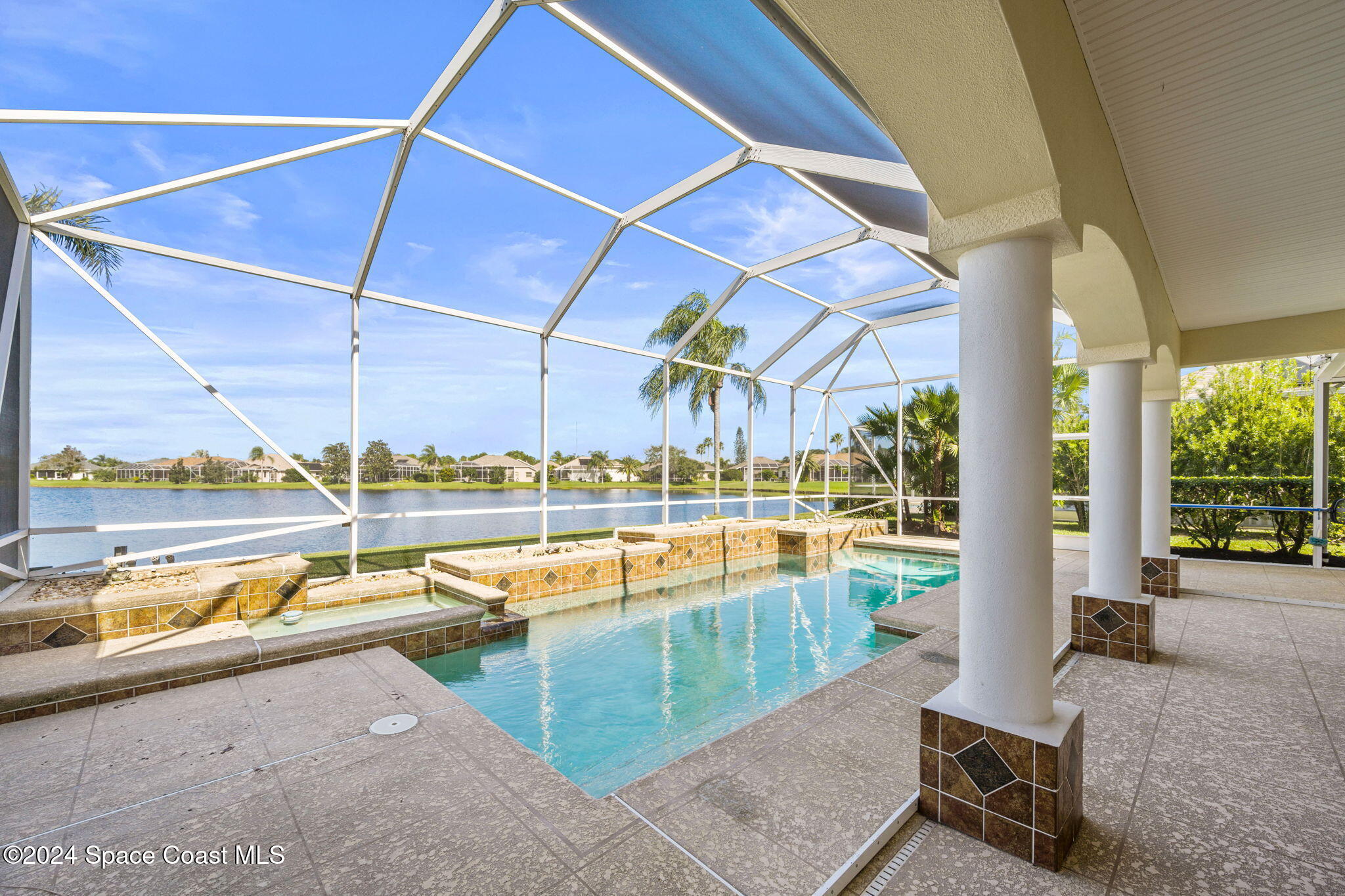 930 Starling Way