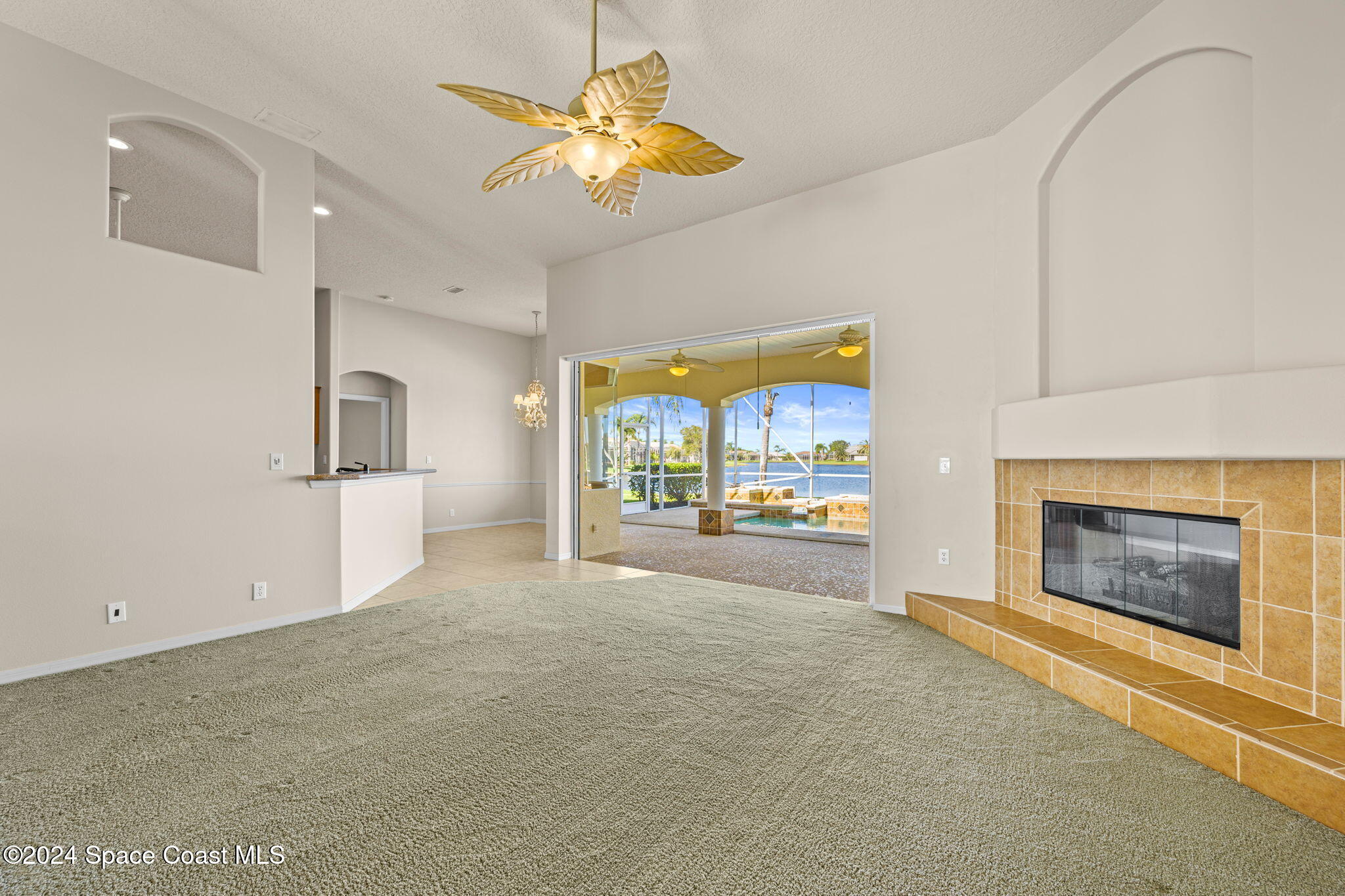930 Starling Way