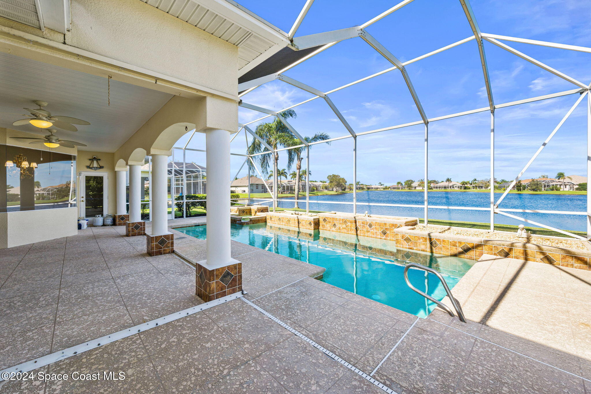 930 Starling Way