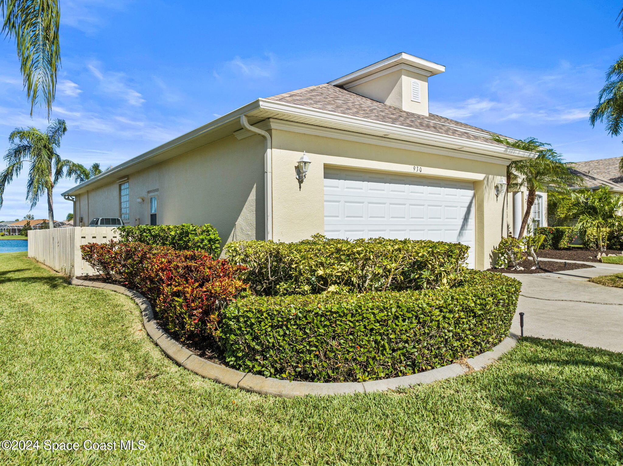 930 Starling Way