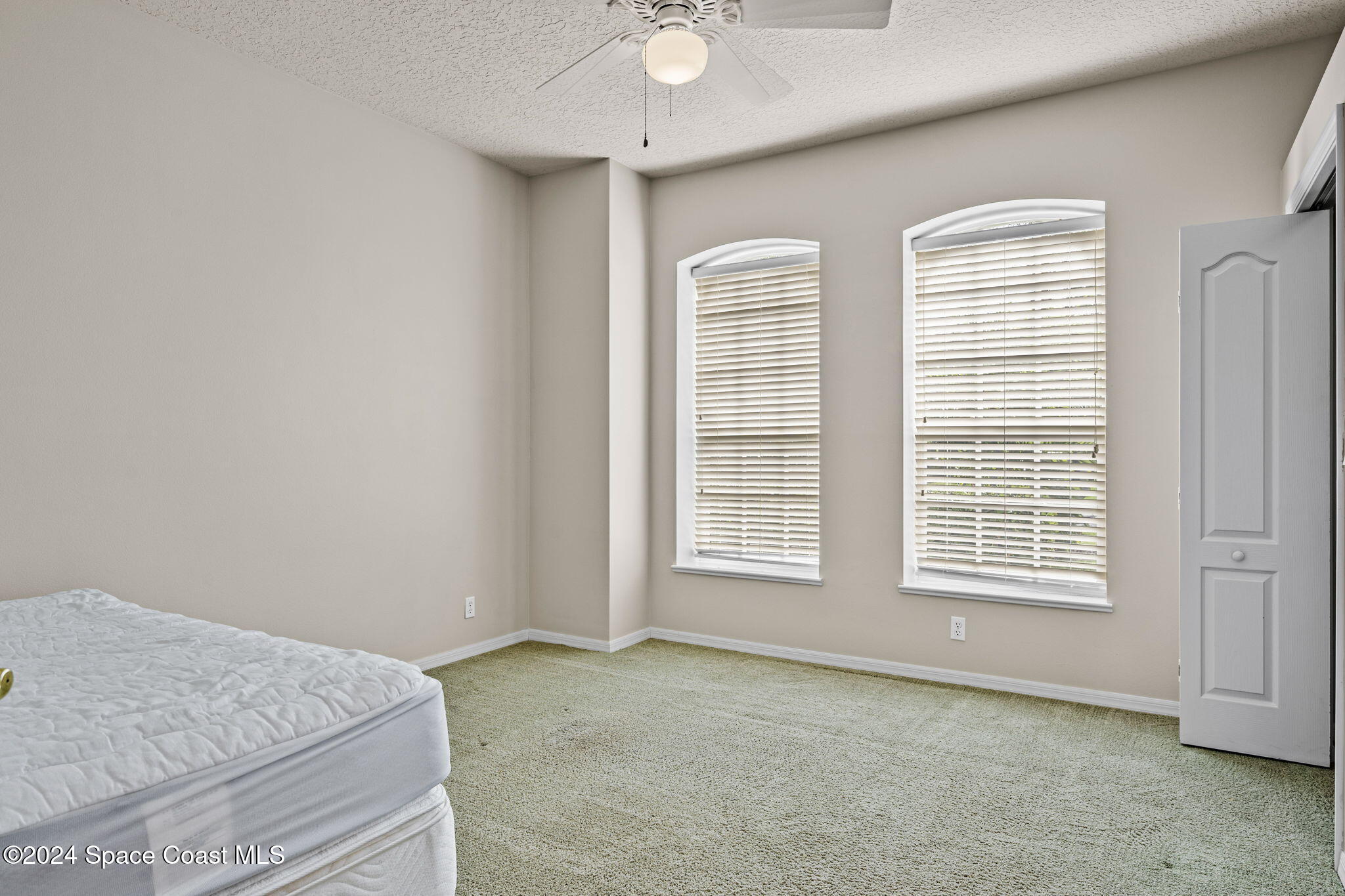 930 Starling Way