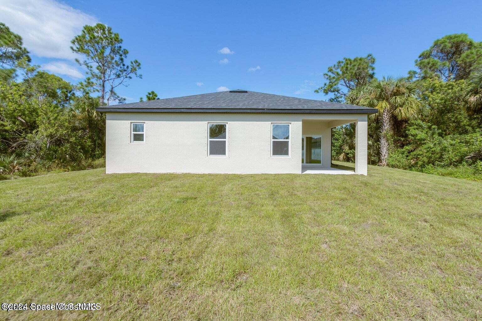 3070 Flagstaff Avenue SE