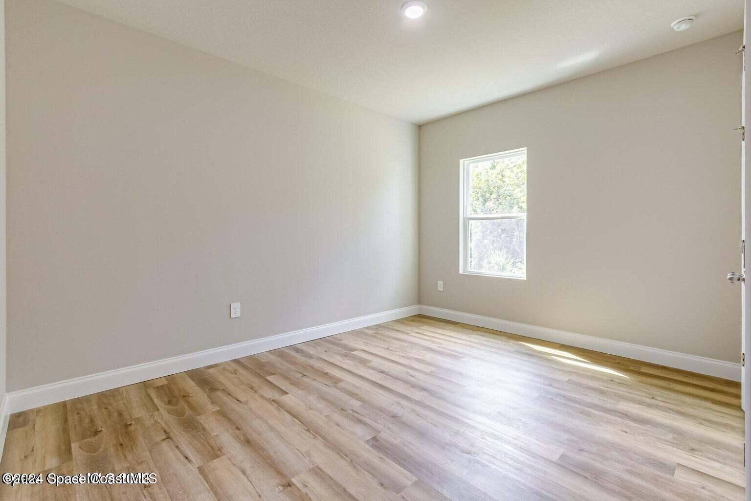 3070 Flagstaff Avenue SE