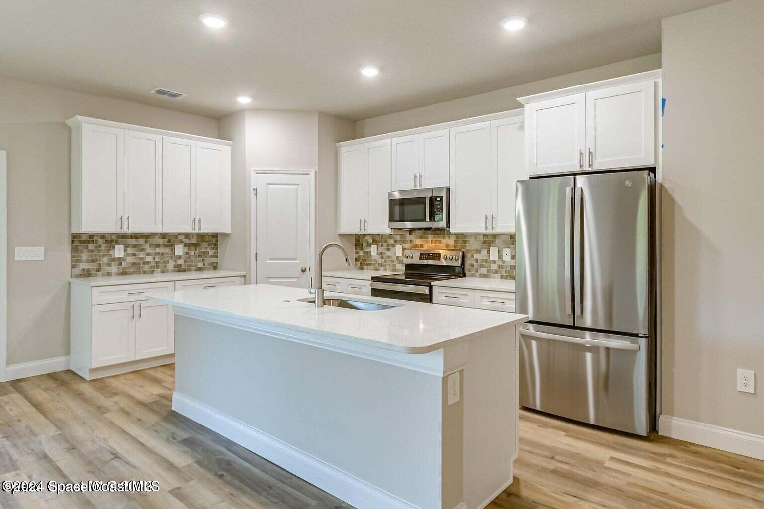 3070 Flagstaff Avenue SE