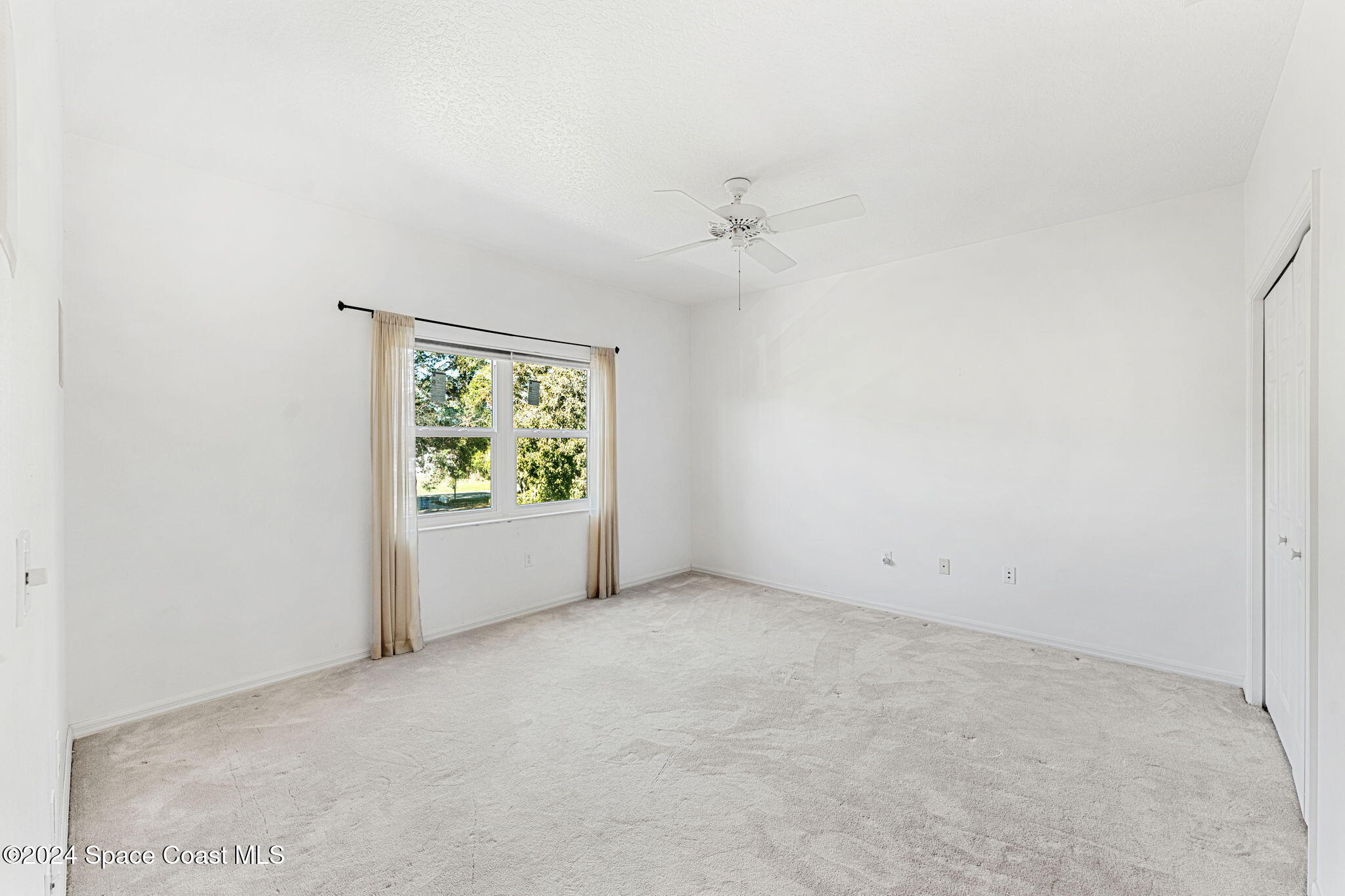 5470 Broad Acres Street