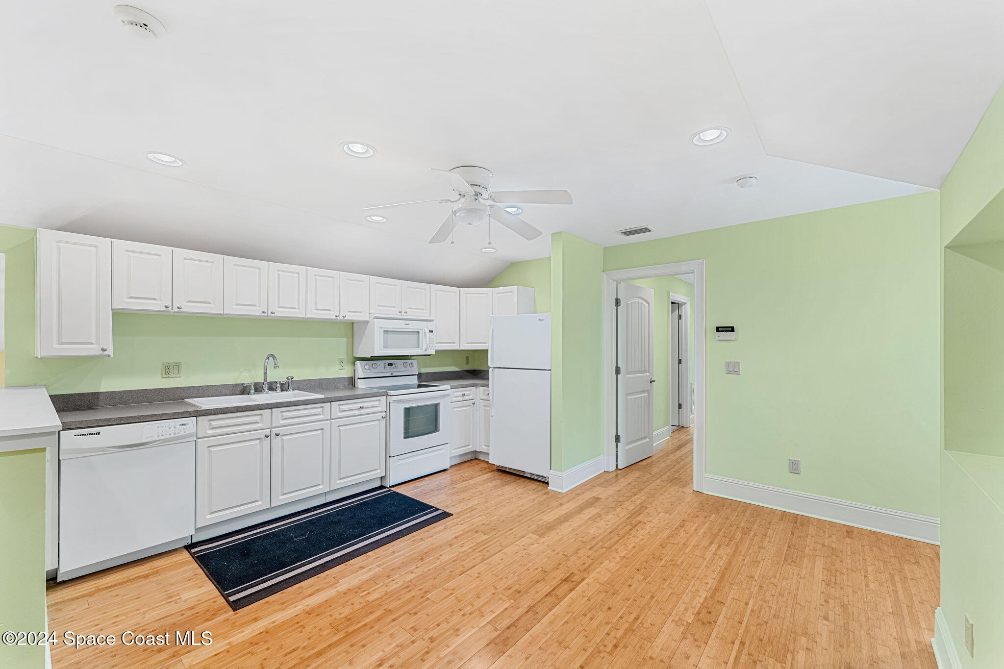 10400 S Tropical Trail
