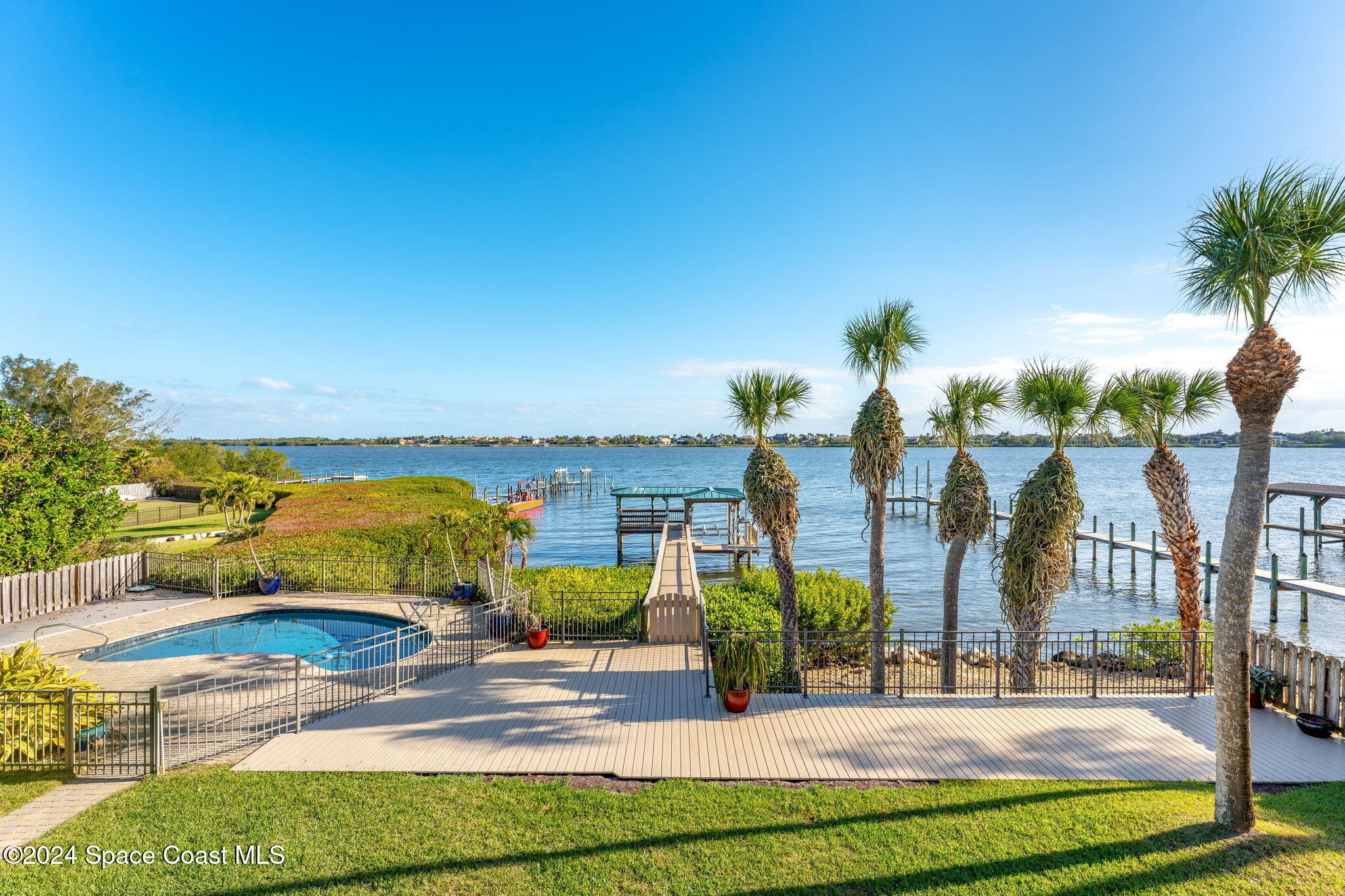 10400 S Tropical Trail