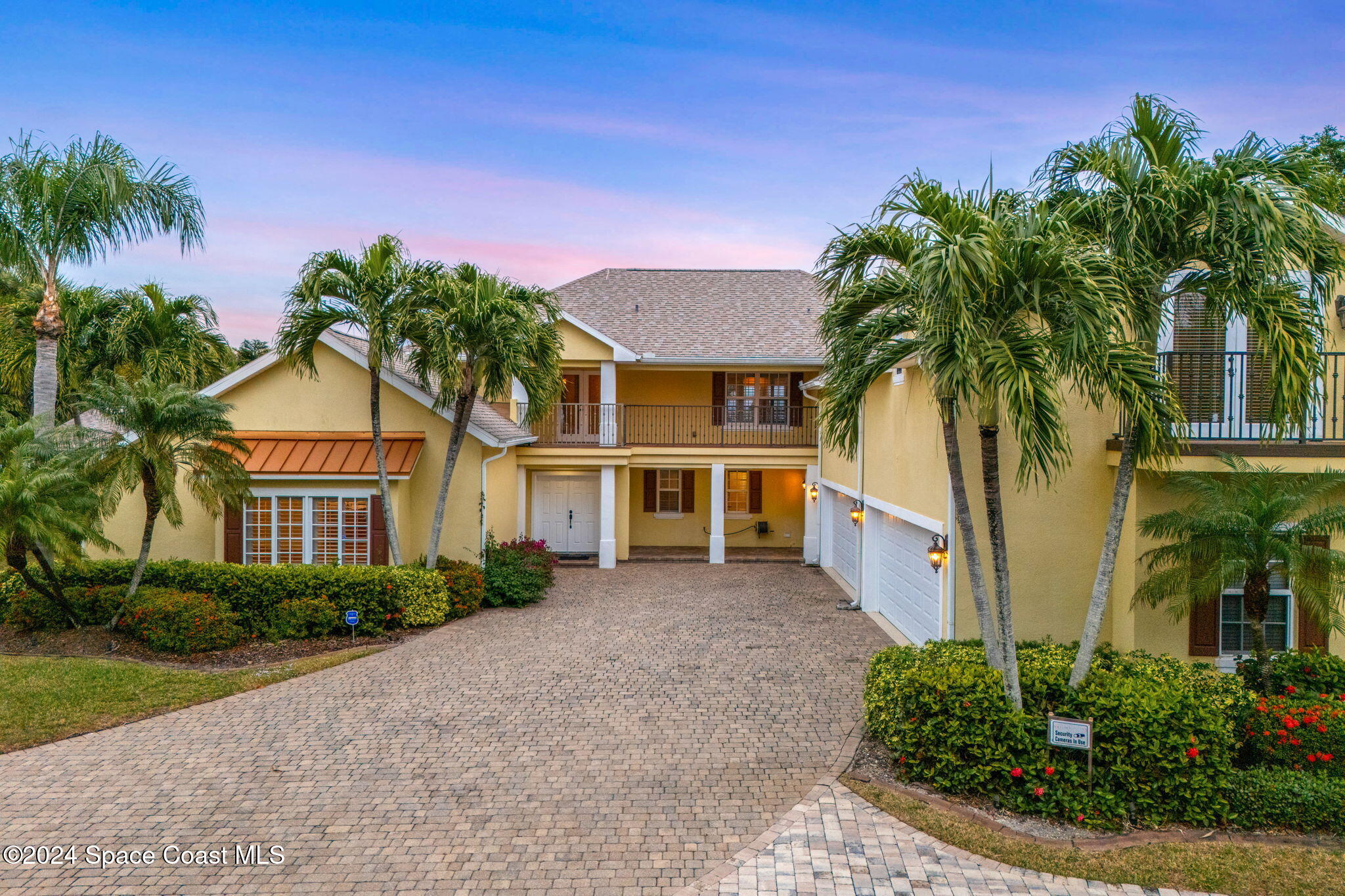 10400 S Tropical Trail