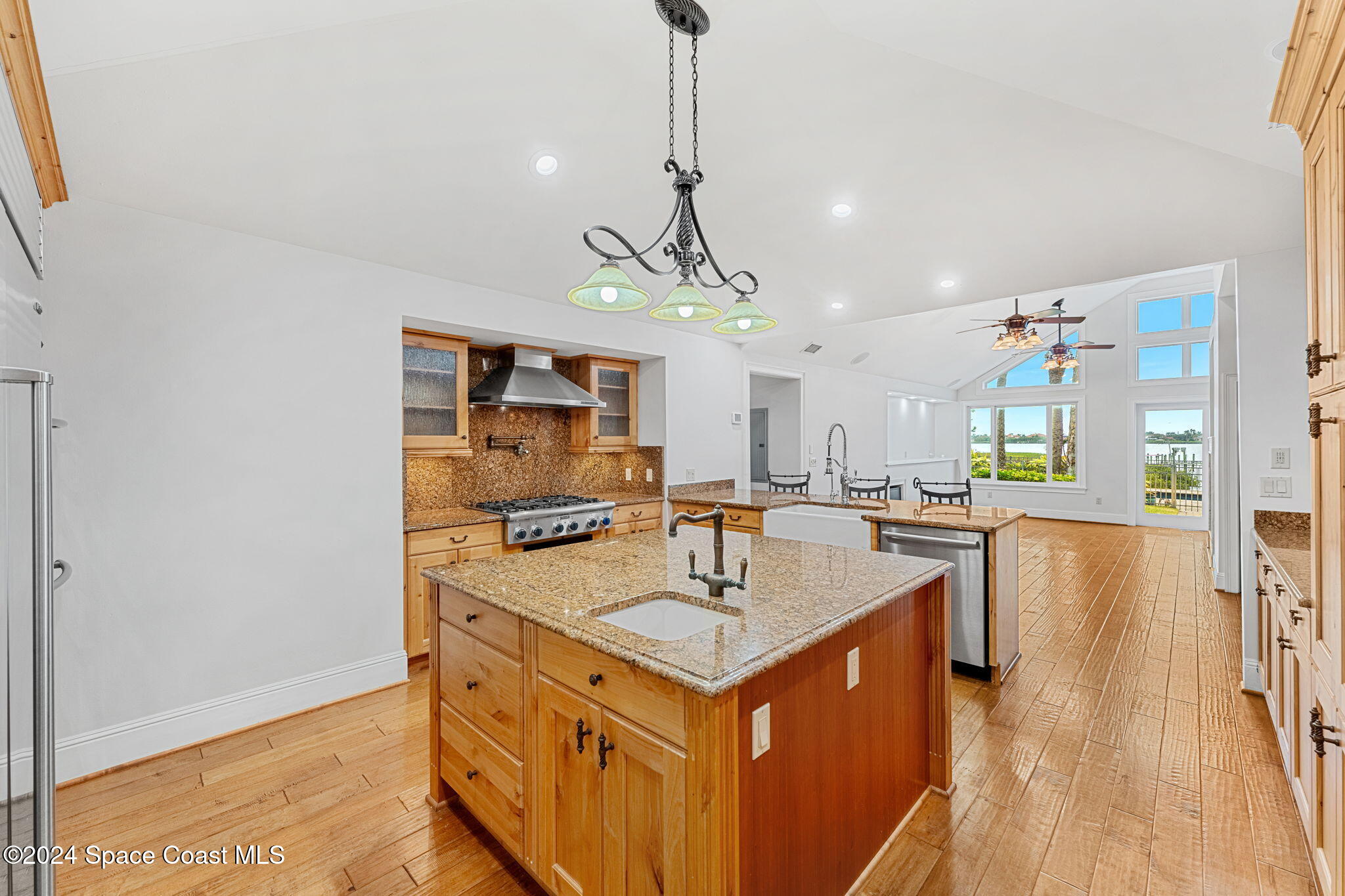 10400 S Tropical Trail
