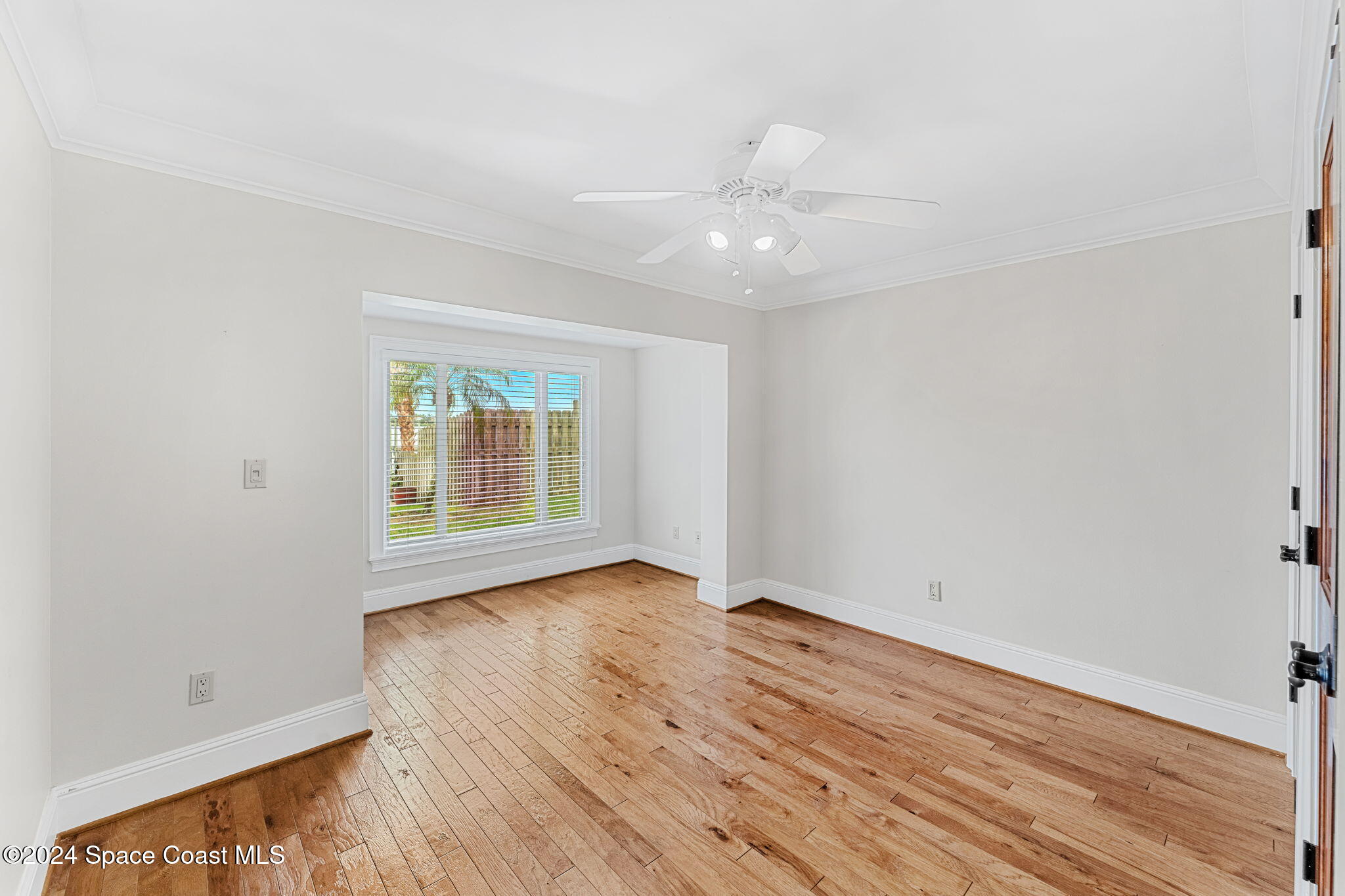 10400 S Tropical Trail