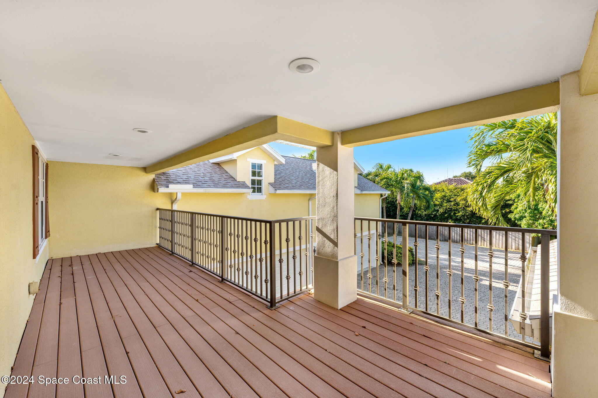 10400 S Tropical Trail