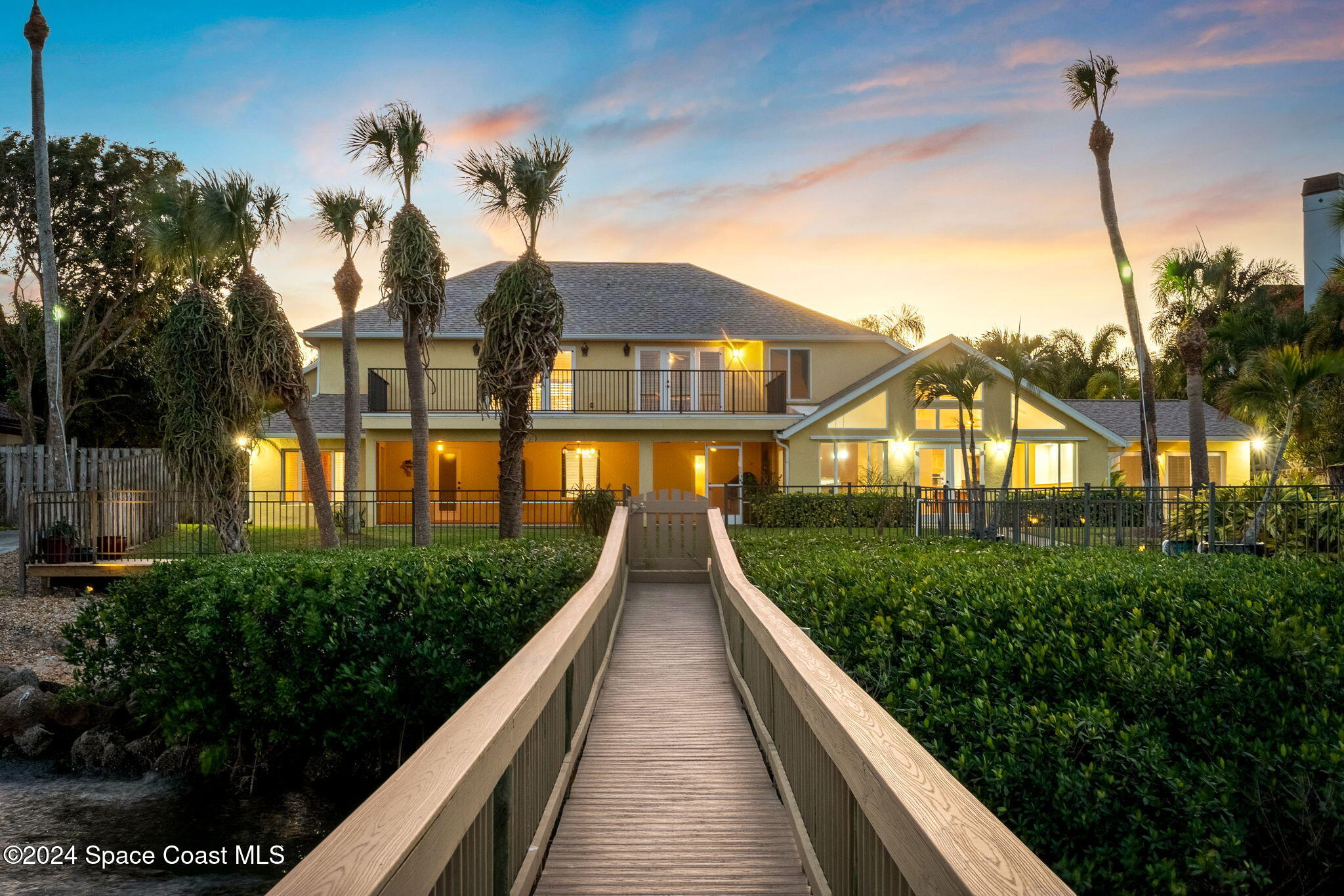 10400 S Tropical Trail
