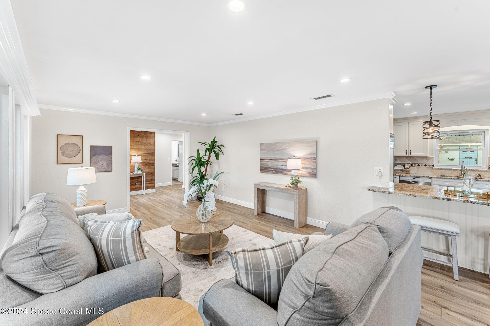 512 Latania Palm Drive