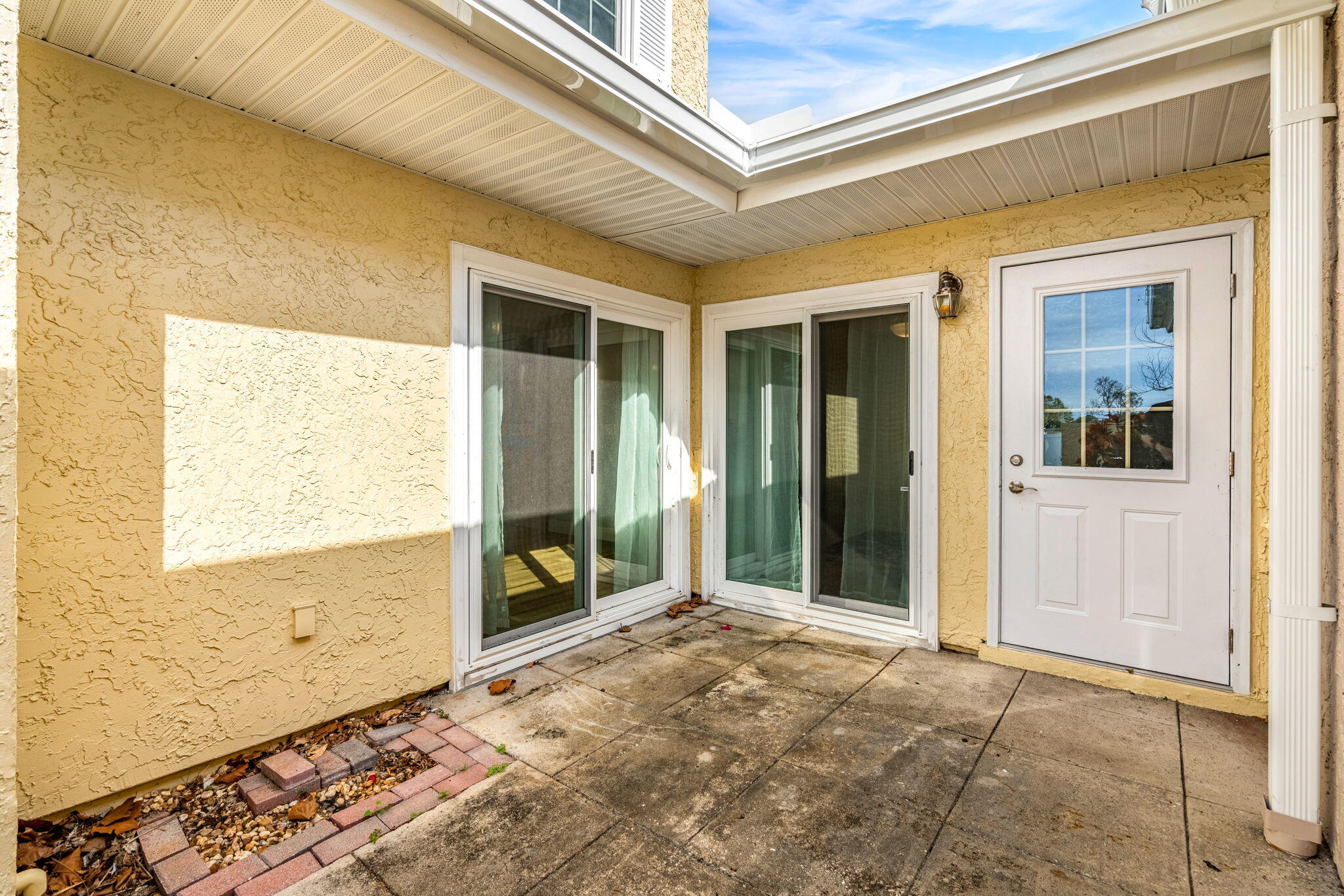 1440 Malibu Circle NE, 108