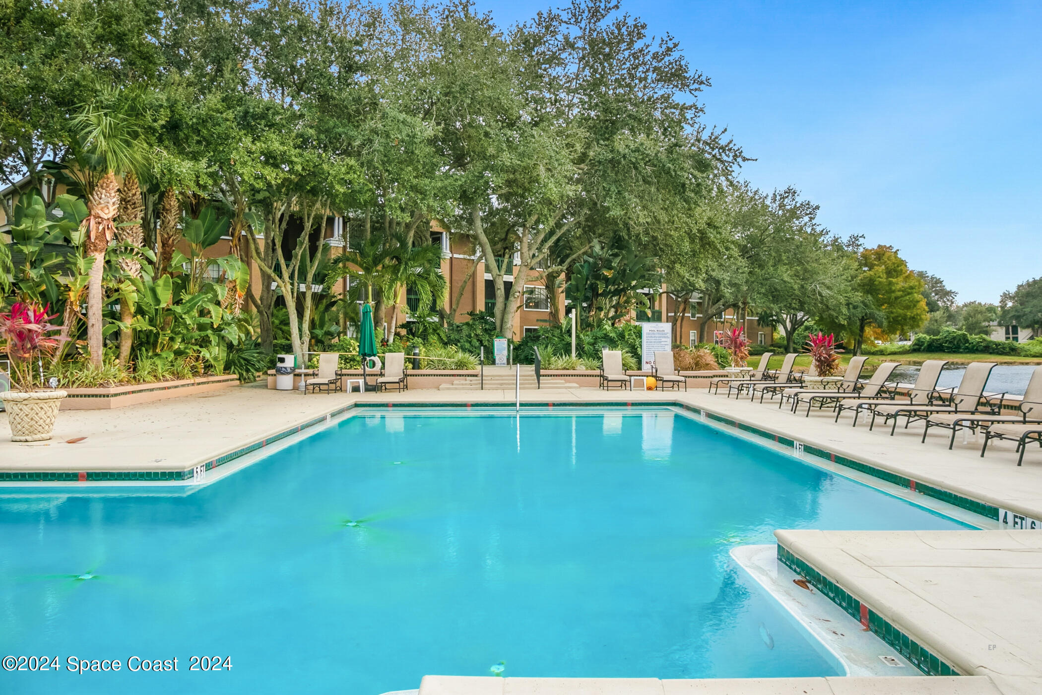 7667 N Wickham Road, 1511