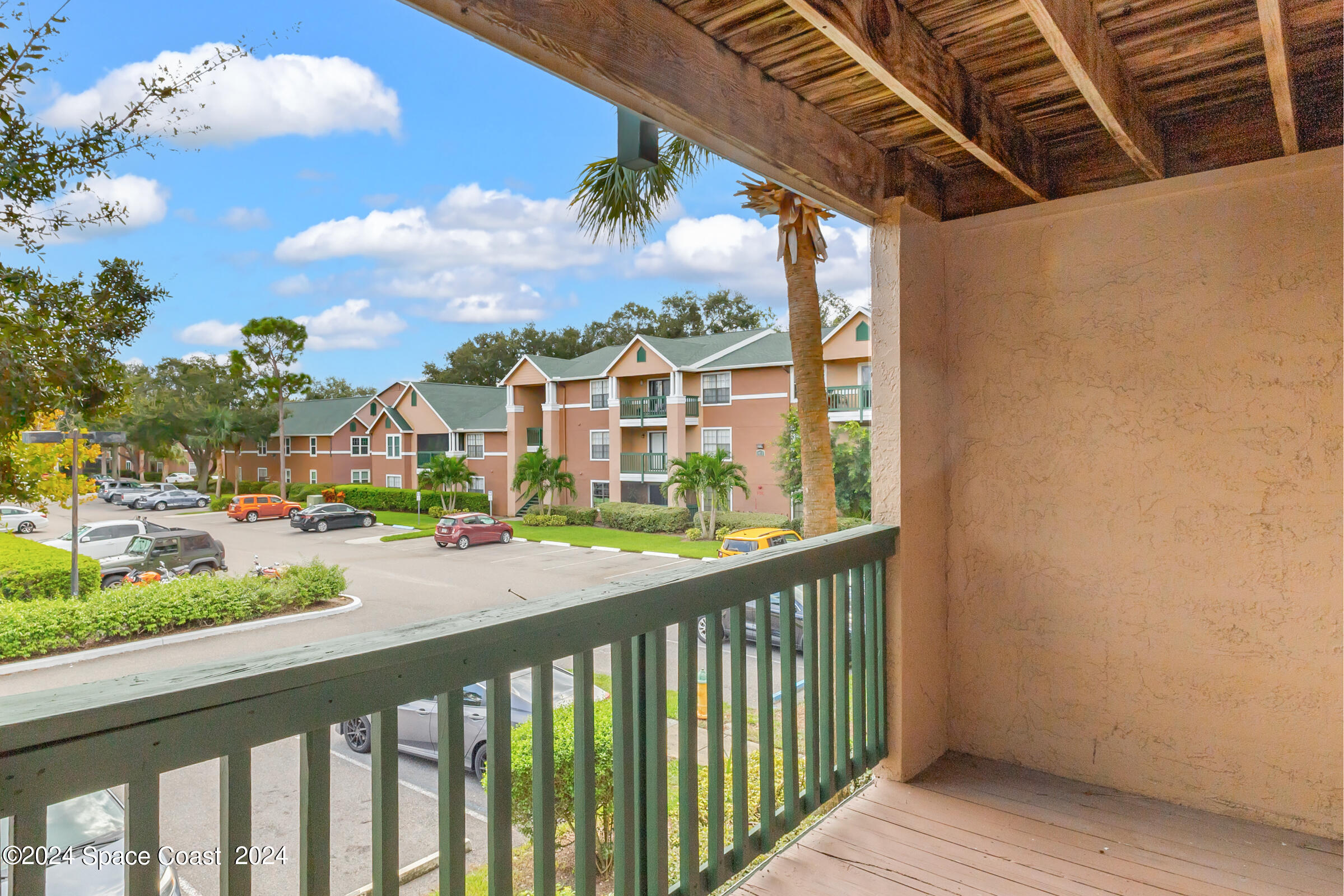 7667 N Wickham Road, 1511