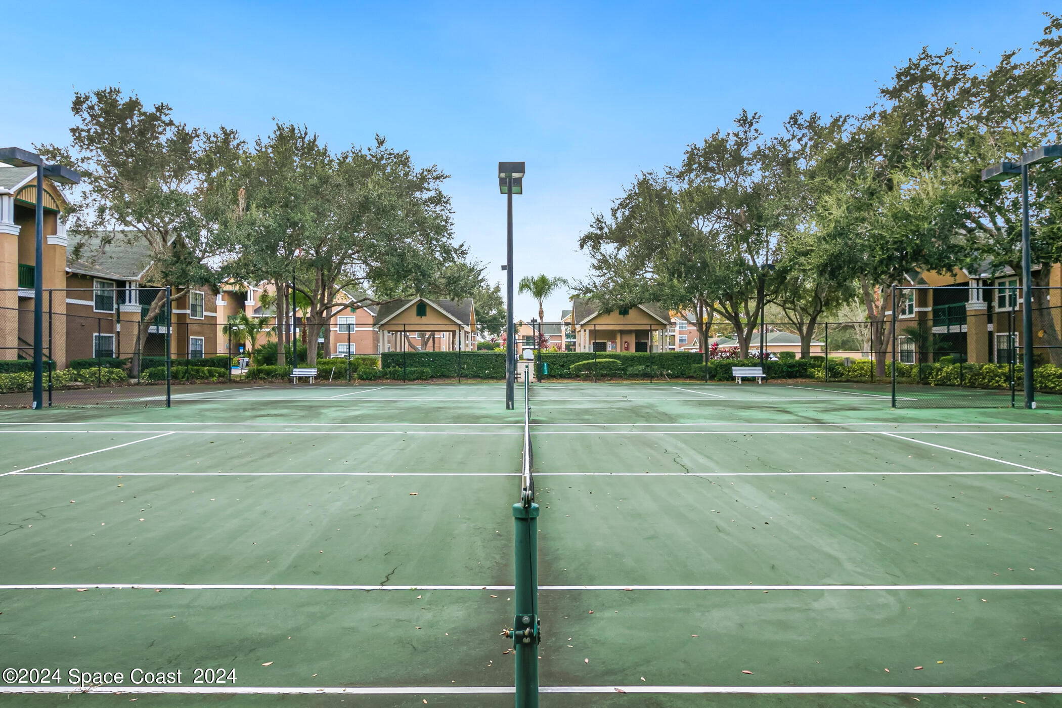 7667 N Wickham Road, 1511