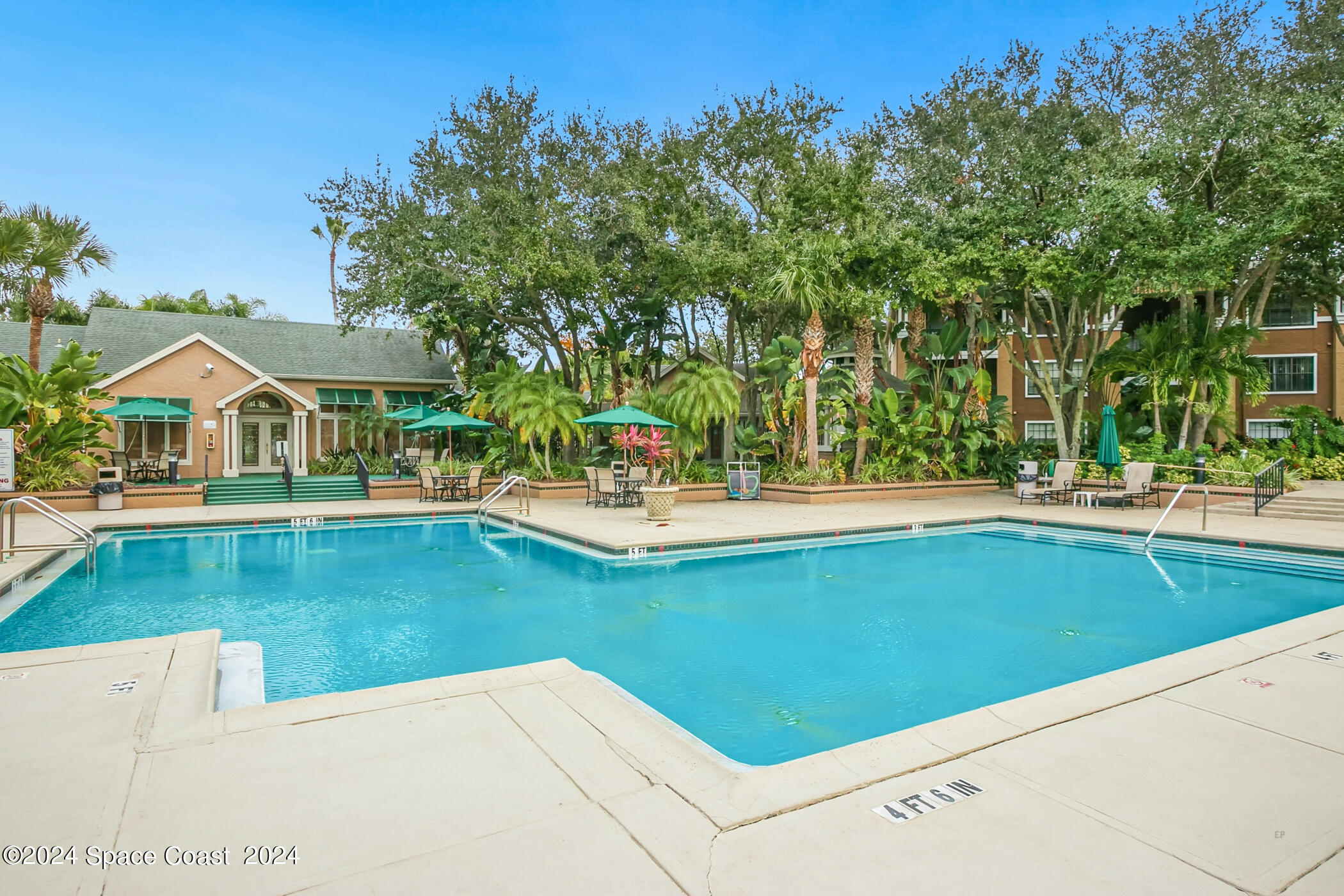 7667 N Wickham Road, 1511