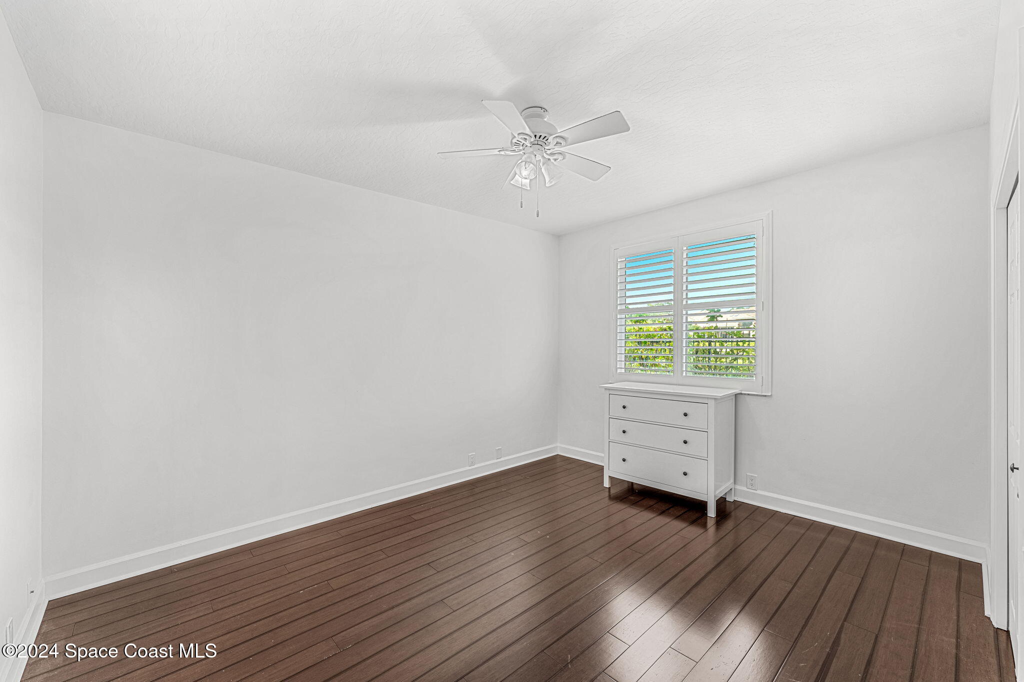 104 Lansing Island Drive