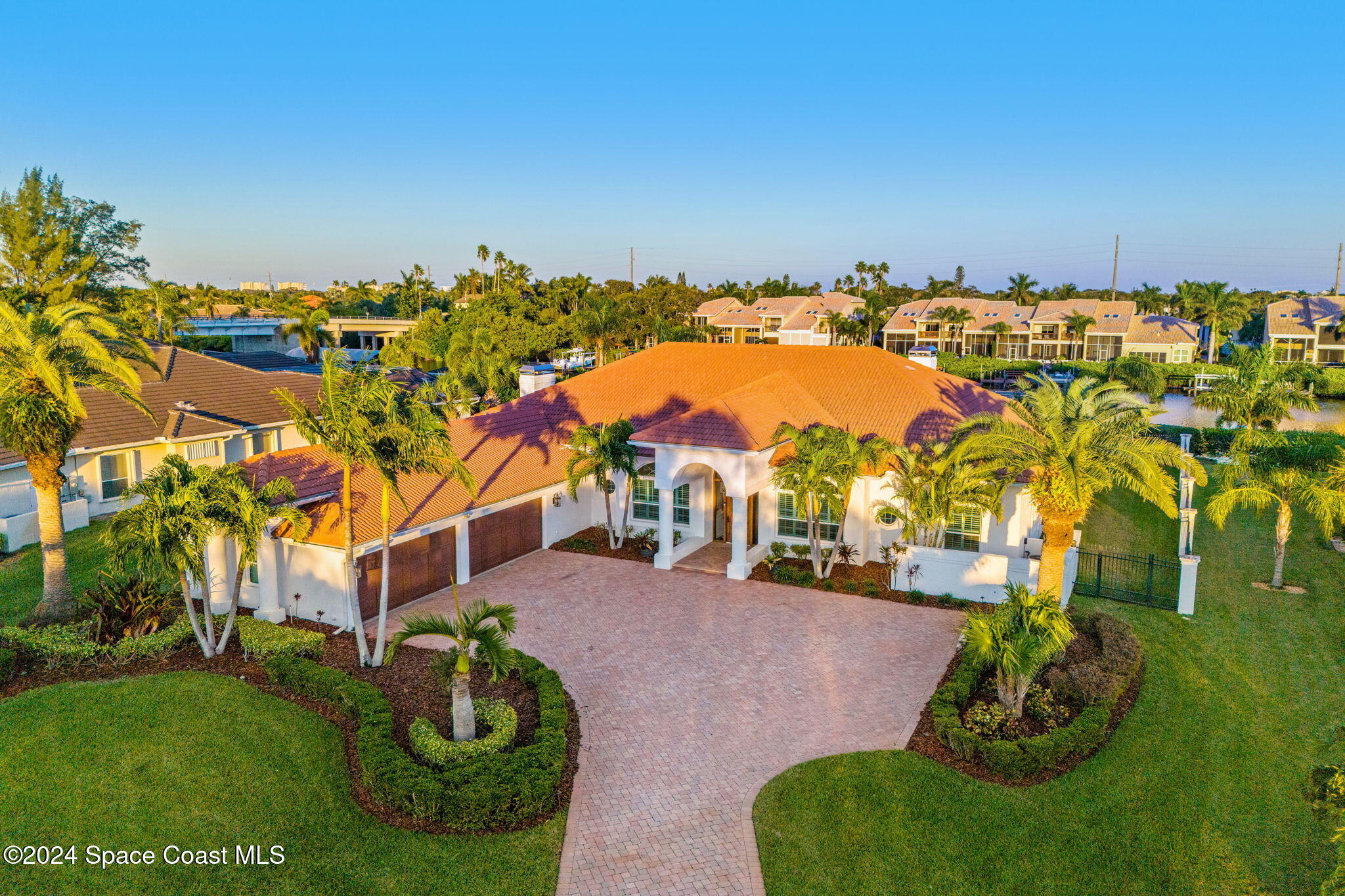 104 Lansing Island Drive