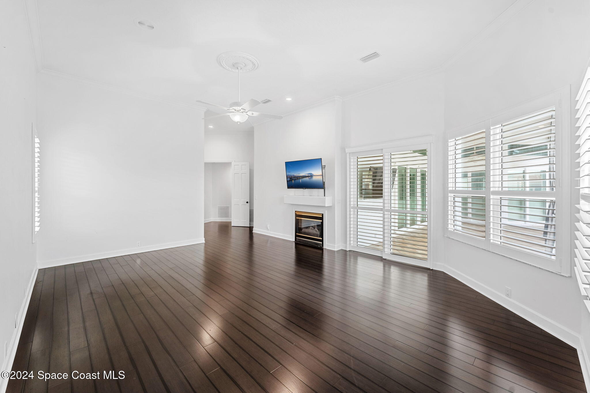 104 Lansing Island Drive