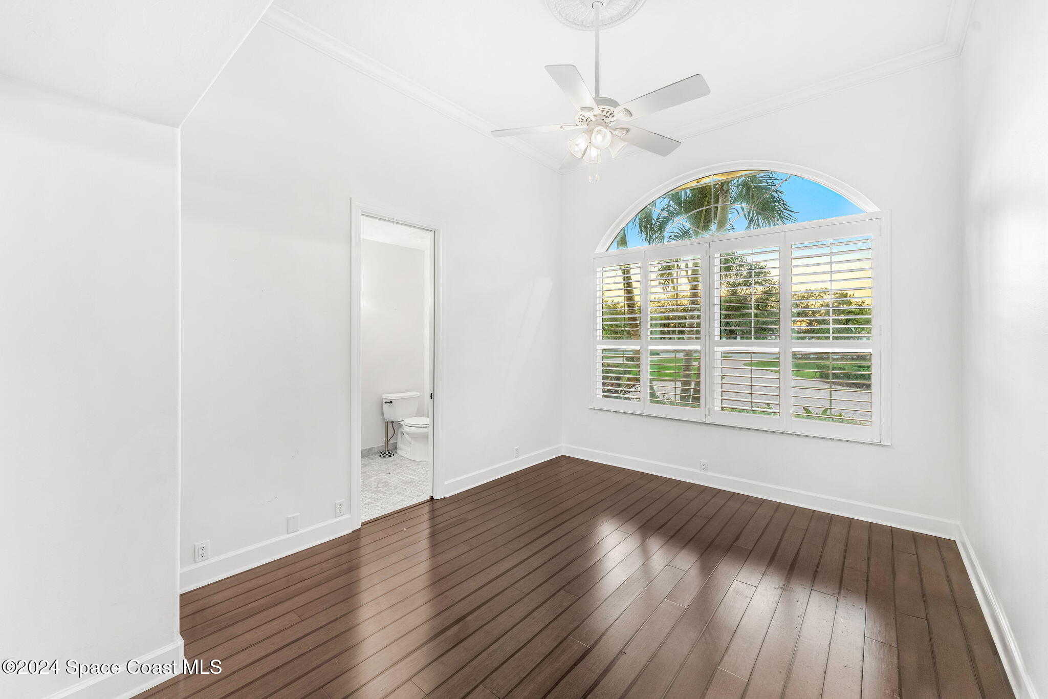 104 Lansing Island Drive