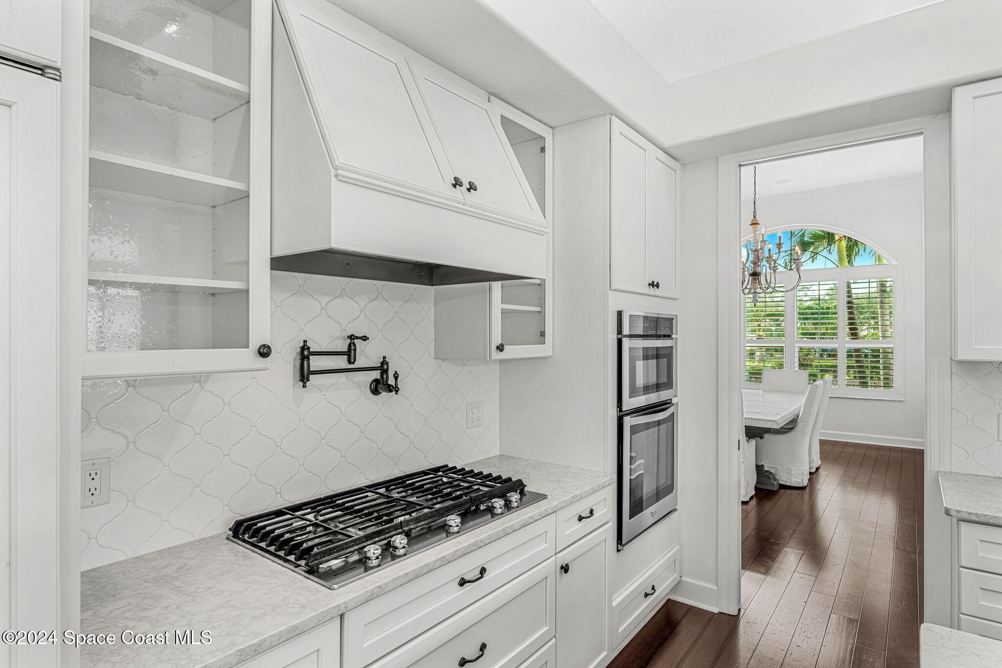 104 Lansing Island Drive