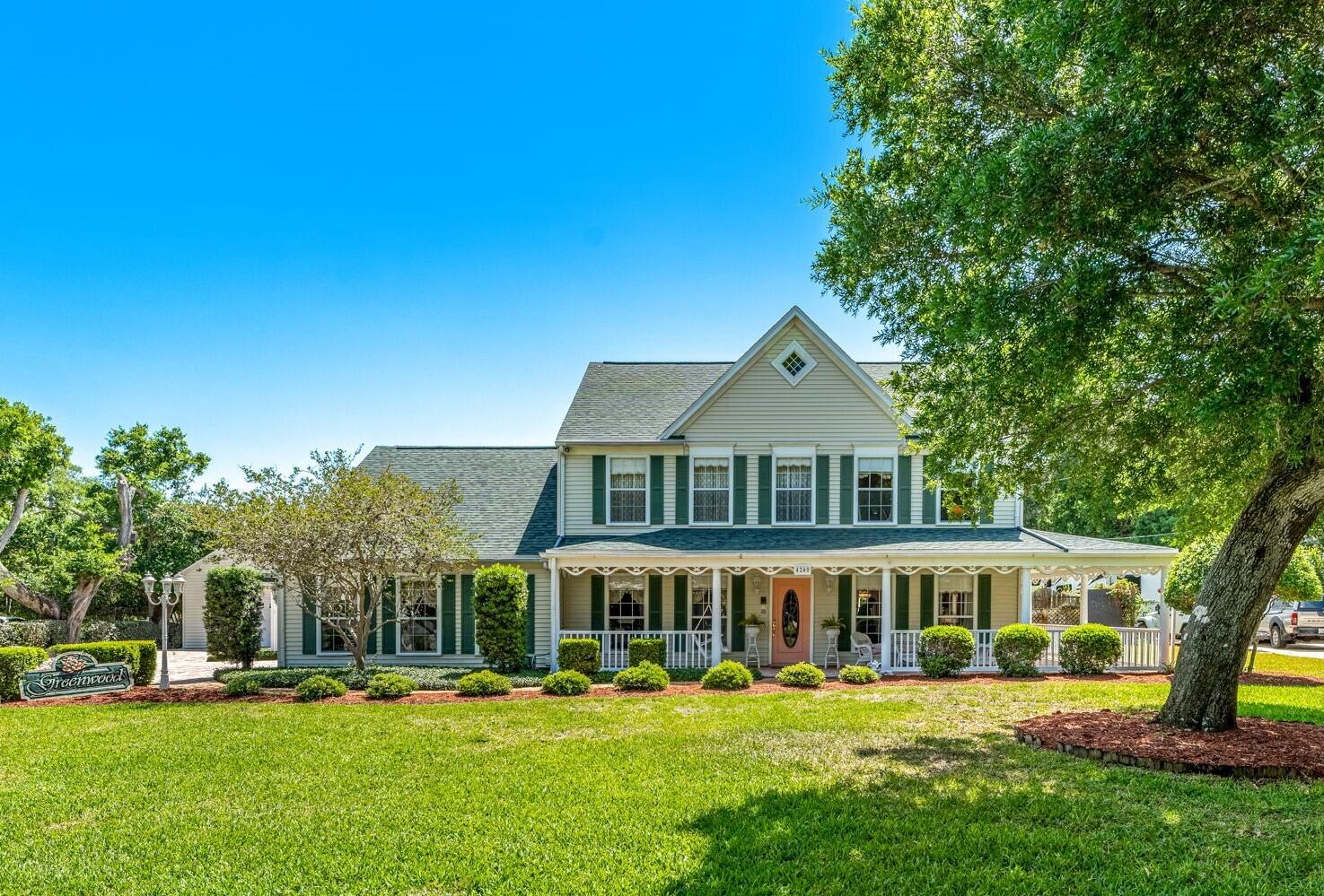 4240 Overhill Drive