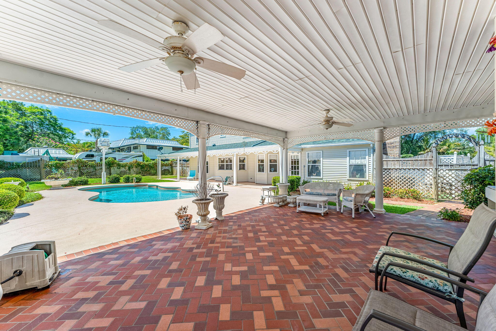 4240 Overhill Drive