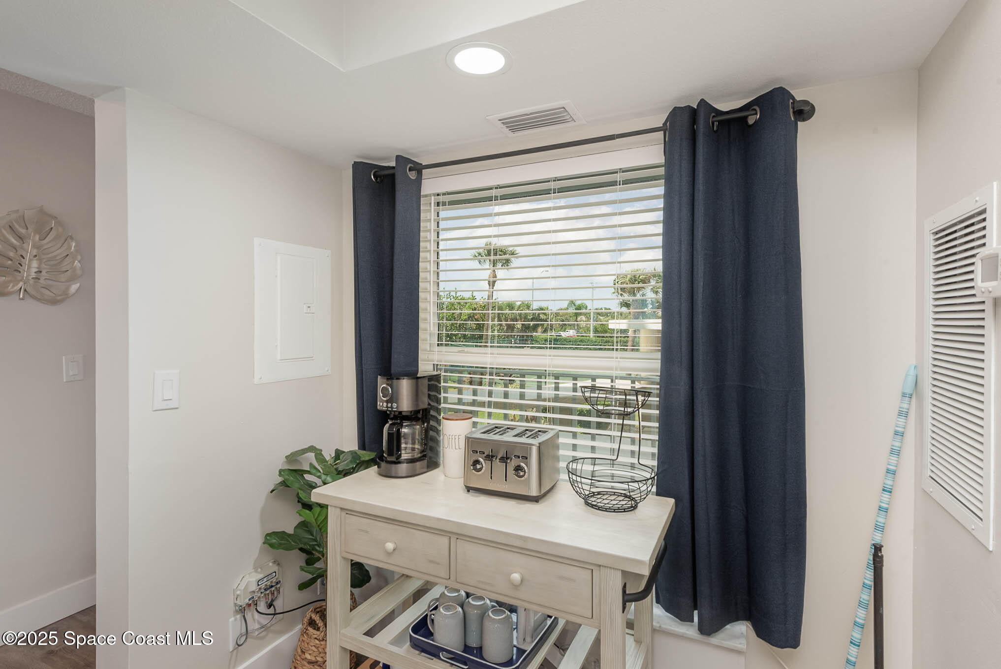 2225 Highway A1a Highway, 210