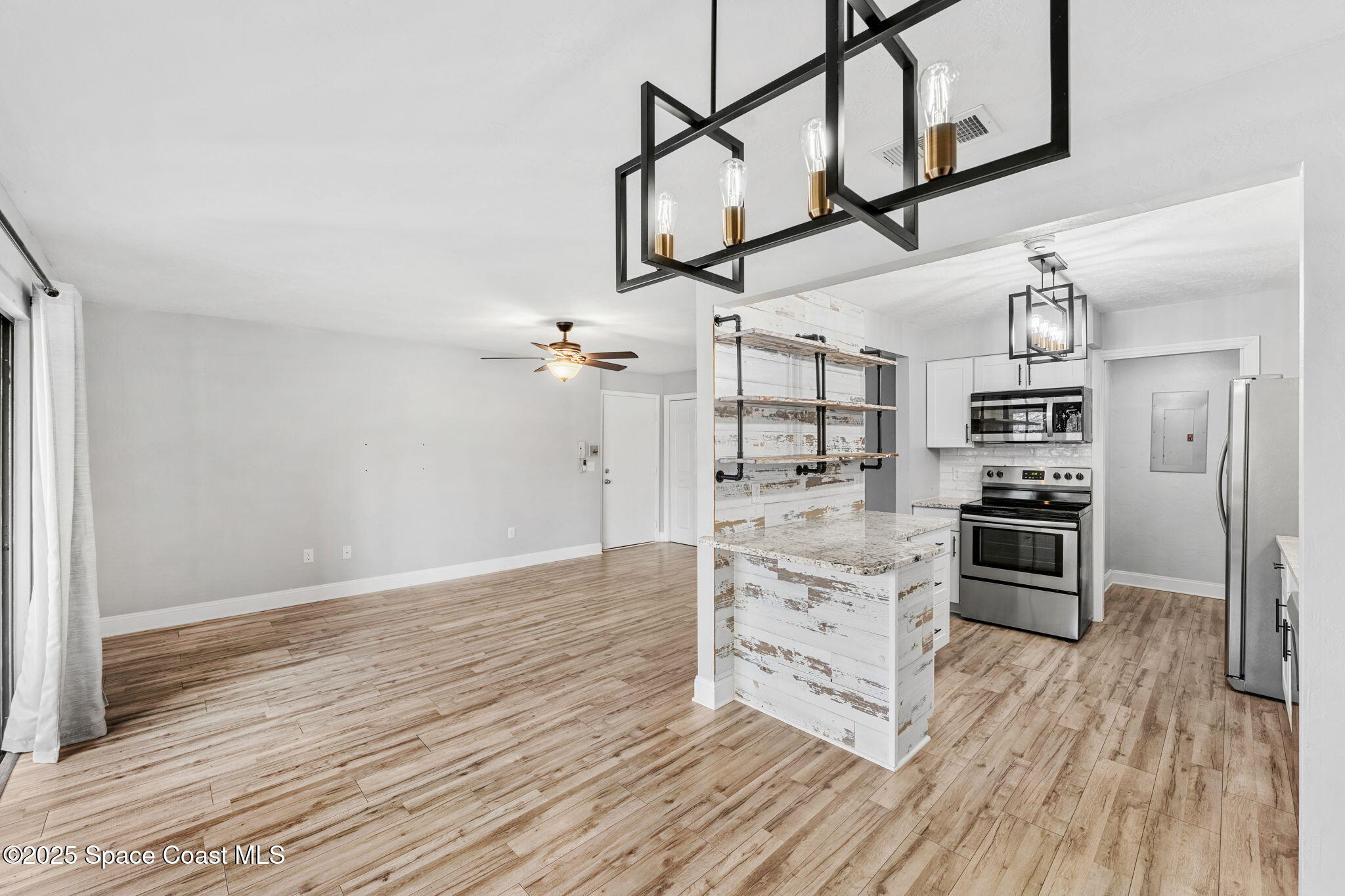 9017 Scarsdale Court, 28
