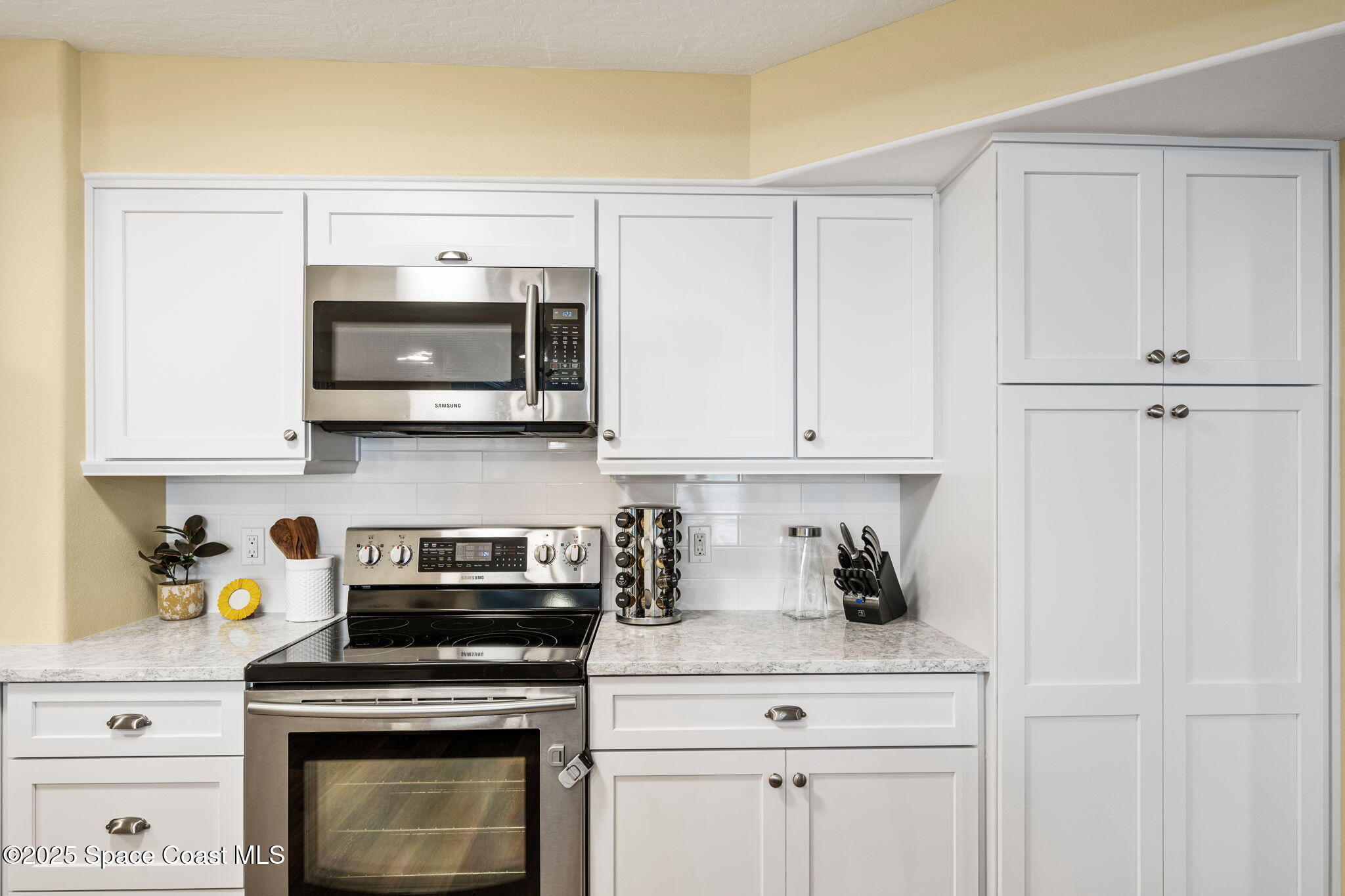 301 N Atlantic Avenue 802