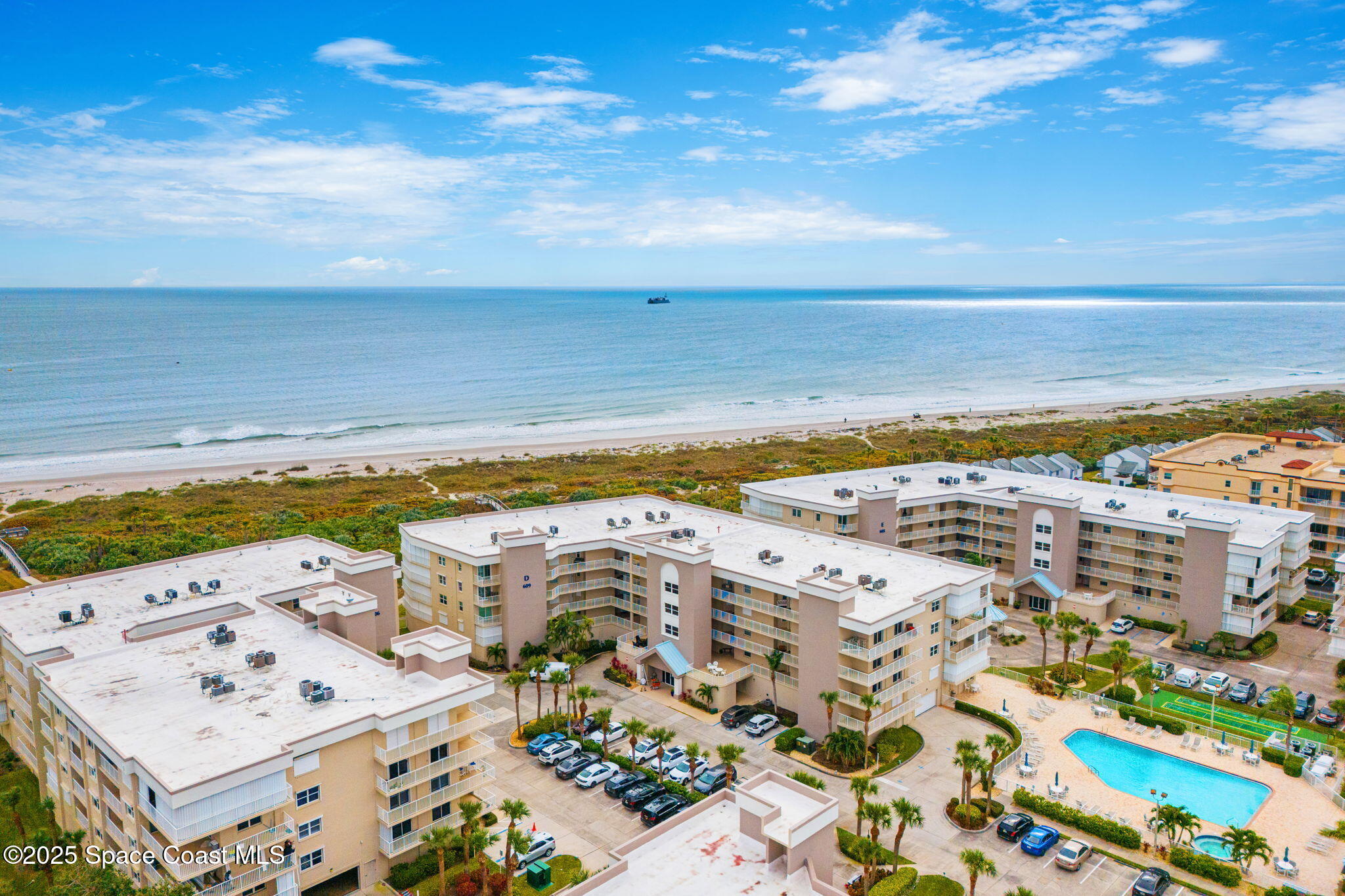 609 Shorewood Drive, 408