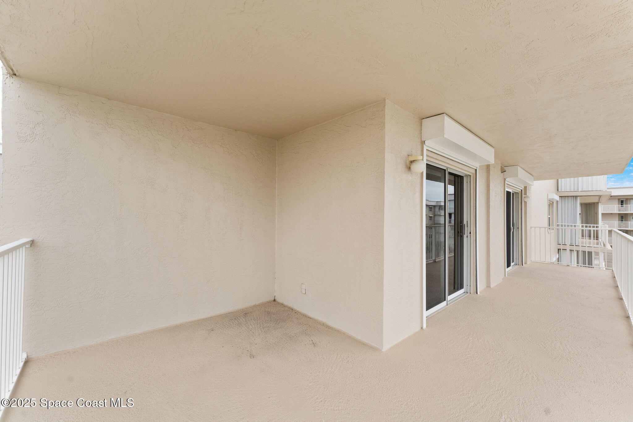 609 Shorewood Drive, 408